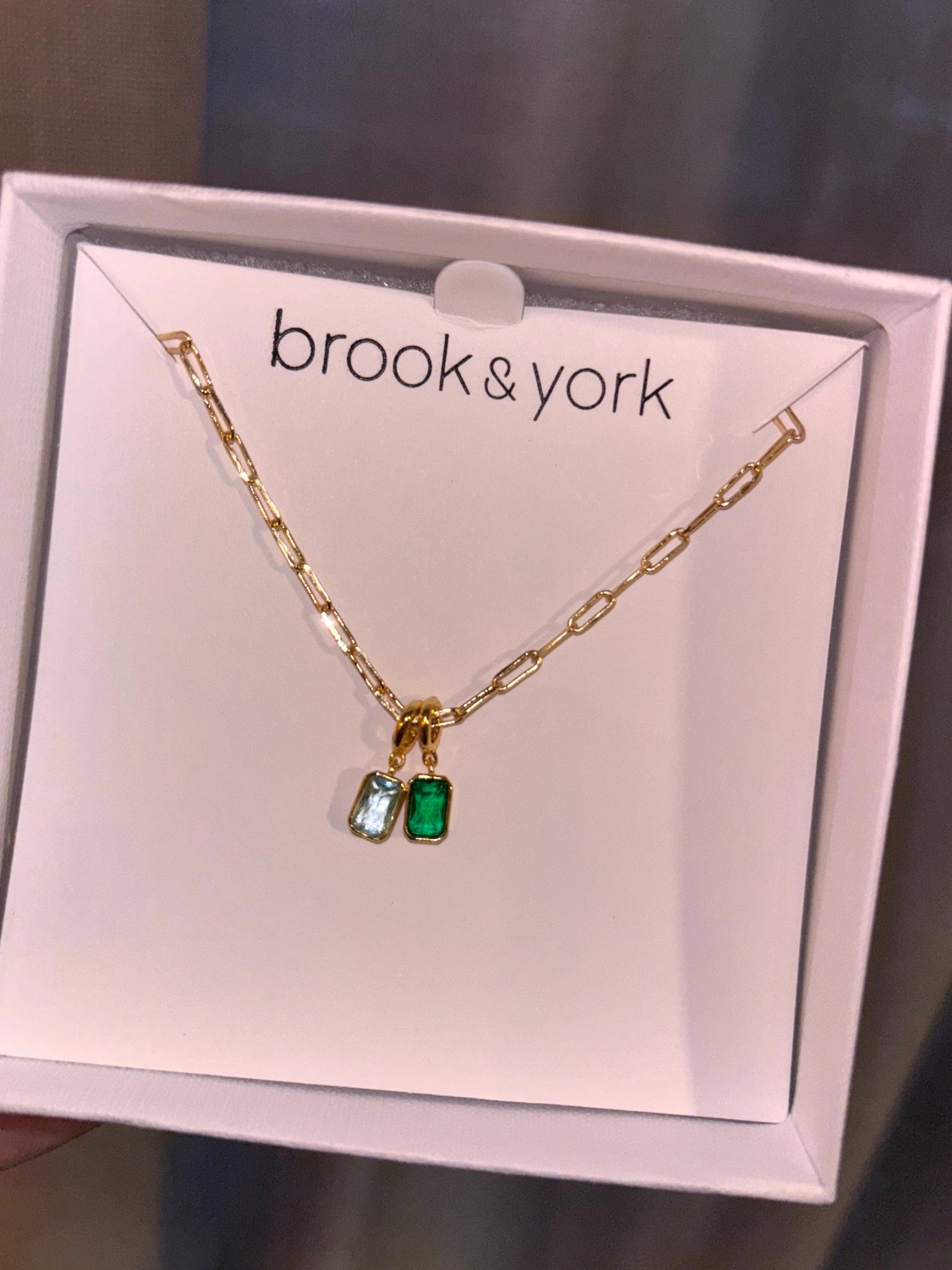 🩵 So obsessed with this necklace - it has both of the kid’s birthstones and is the perfect gift for any mom 💚
brook & york birthstone necklace, gift idea for her