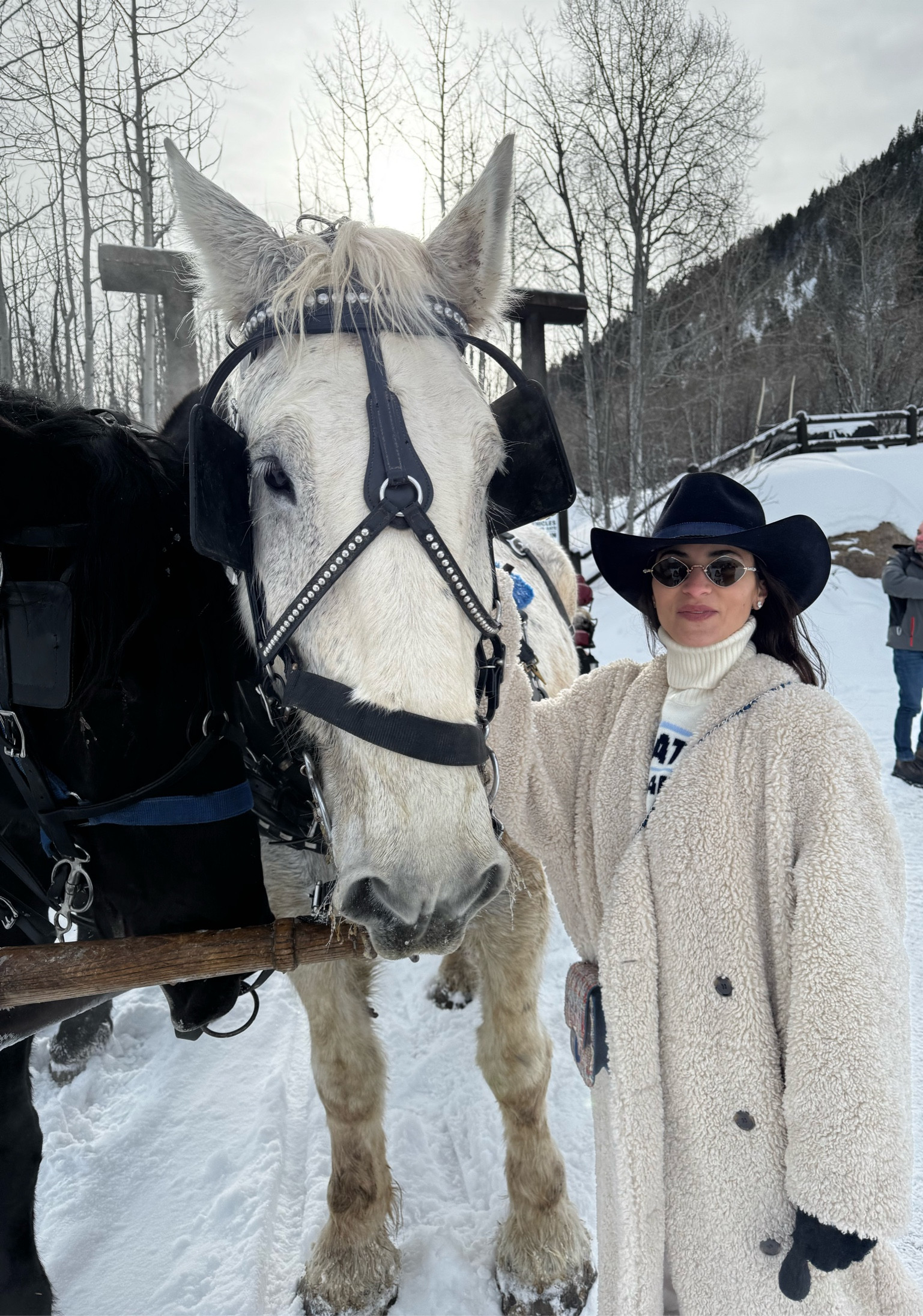 Aspen looks follow ✔️ @MichelleKutsak 

#ltk #ltkunder #liketkit #ltkfashion #ootd #liketoknowit #fashionblogger #fashion #discoverunder #fallfashion #ltkstyle #style #targetstyle #styleinspo #ltkit #blogger #fashionover #ltkfall #l #ootdfashion #falldecor #party #beauty #jeans #mothersday #fathersday #christmas #Hanukkah #bride #groom #pets #dog #hair #sunglasses #homedesign #neutralhome #k #farmhouse #ltkspring #interiorstyling #beautifuldecorstyles #amazonfinds #targetdoesitagain #interiordecorating #amazonhome #potterybarn #amazonfashion#amazonstyle #modernhome #amazon #amazonfinds #amazonstyle #style #fashion #etsy #etsyhome #hm #hmstyle #hmhome #hmdecor #anthropologie #forever21 #aerie #tjmaxx #marshalls #zara #asos #h&m #blazer #louisvuitton #mango #beauty #chanel #home #homedecor #decoration #interiordesign #design #neutral #lulusdesigner #inspired #lookforless #dupes #sale #deals #dailyposts#crateandbarrell #sneakers #shoes #mules #sandals #heels #booties #boots #hat #abercrombie #gold #jewelry #contemporary #dior #celine #midsize #curves #plussize #dress #luggage #vintage #gucci #lv #purse #knit #jeans #denim #modern #diningroom #livingroom #bag #handbag #bedroom #kitchen #styled #stylish #trending #trendy #summer #summerstyle #summerfashion #chic #chicdecor #black #white #neutral #jeans #christmas #hanukkah #gifts #denim #liketkit #ltkunder50 #ltkunder100 #ltkstyletip #ltksalealert #ltkshoecrush #ltkhome #ltkholidaystyle #ltkspring #ltkfamily #ltkitbag #ltkbeauty #ltkeurope #ltk #weltkulturerbe #ltkkids #ltkstyle #ltkbaby #ltkcurves #ltktravel #ltkbump #ltkfashion #ltkfit #ltkswim #ltkit #stayhomewithltk #ltkunder25 #beltkeren #beltkulit #ltkholidaywishlist #ltkworkwear #ltkholidayathome #renaultkwid #ltkholidaygiftguide @liketoknow.it @ltk


#LTKShoeCrush #LTKStyleTip #LTKTravel