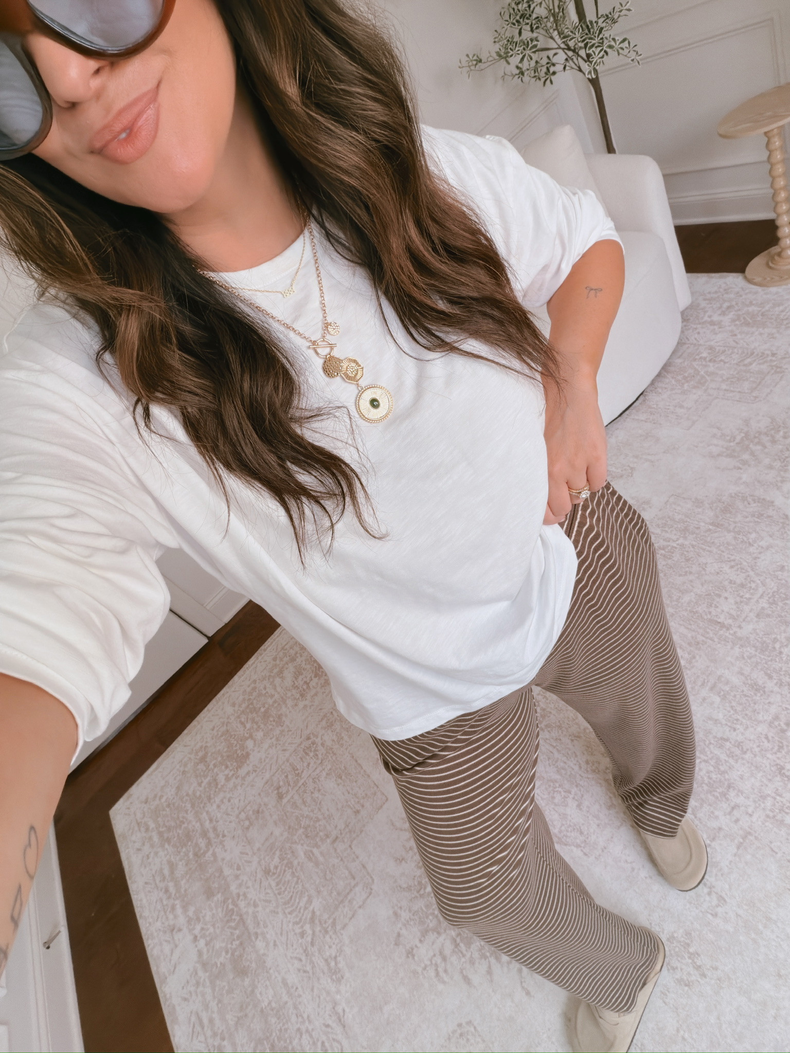 wearing a large in the top, XL in the bottoms 

 #LTKSeasonal #LTKMidsize