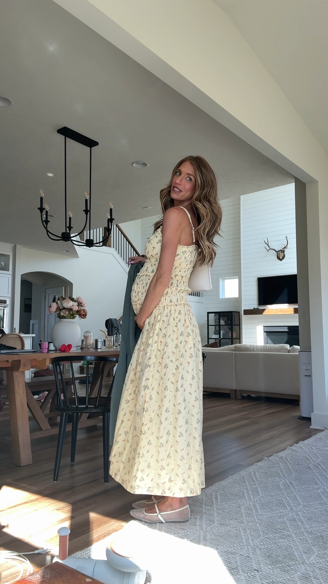 My outfit from today’s ladies lunch! 💛
Small tall in dress and medium in cardi

#LTKdayinmylife #LTKBump #LTKootd Easter dress @Gigi New York @abercrombie 