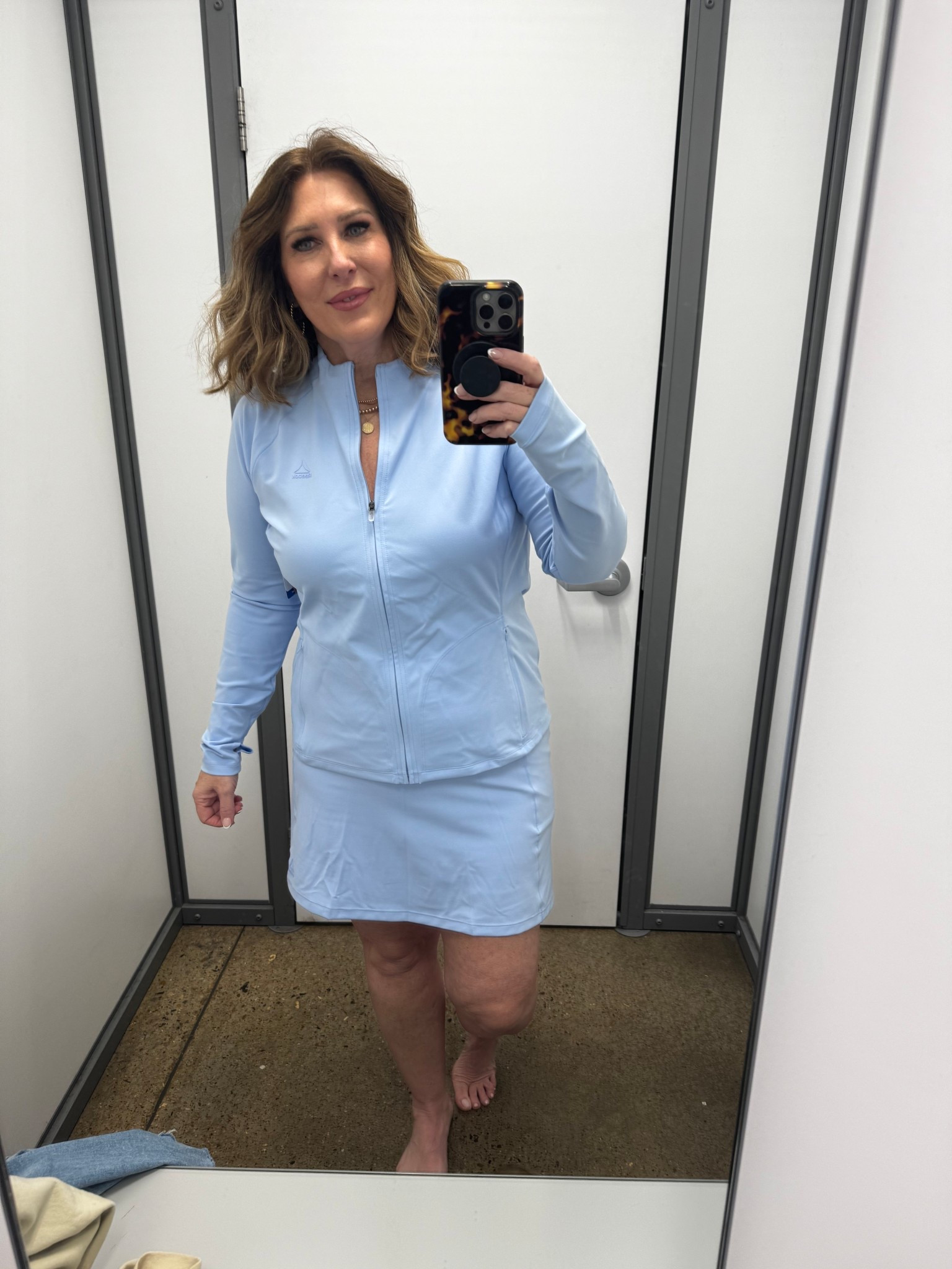 Baby blue athletic outfit for the gym or just running errands. 


#LTKActive #LTKSeasonal #LTKmomlife