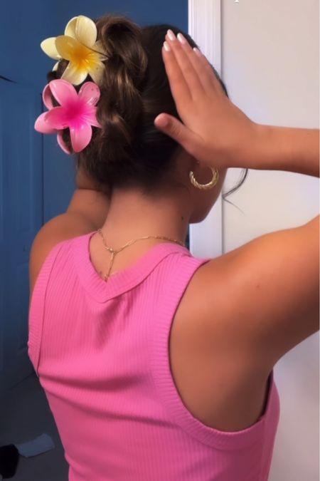 claw clips, hairstyle, flower clips

#LTKstyletip #LTKbeauty #LTKSeasonal