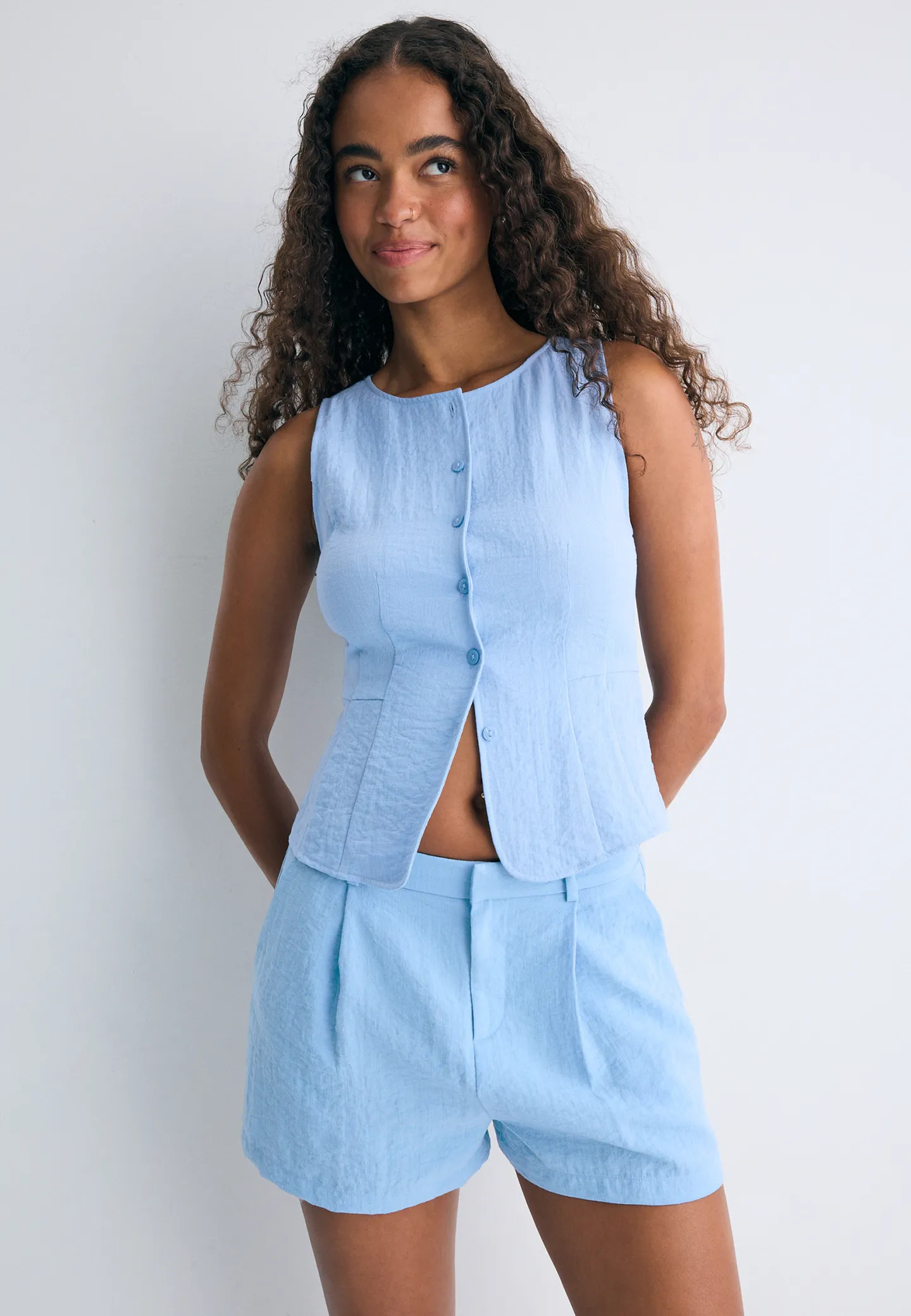 Smart rustic shorts - Women's fashion | Stradivarius United Kingdom | Stradivarius (UK)