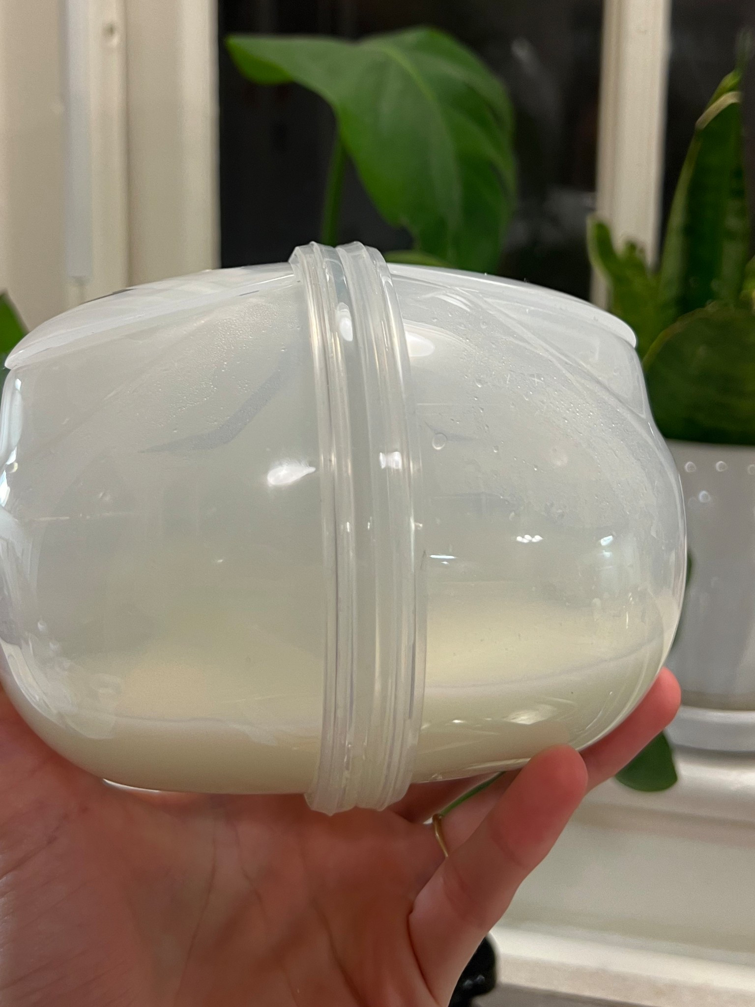 Post a pump pic 🍼⬇️ Relairy check, not every pump is going to be a massive pump all you need is enough to feed your baby, you don’t need to be filling the cups 💕 you’re doing amazing! These are the baby Buddha collection cups 