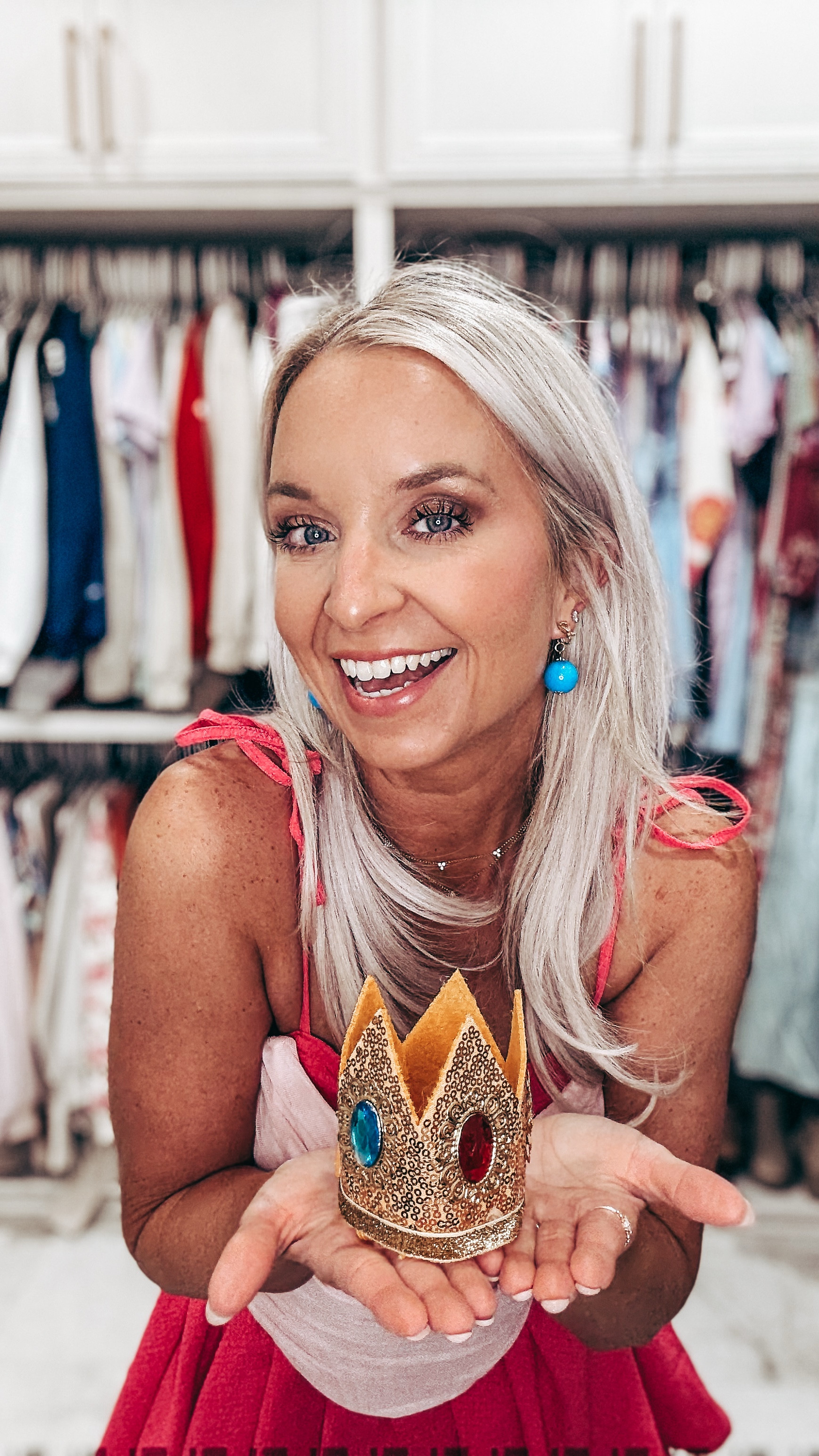🎀Which look do you prefer? 
Athletic or a Dressier Look? 

Princess Peach’s iconic dress is the definition of royal elegance — soft pink layers, puff sleeves, and that signature blue jewel at the center. 💗👑 My butterfly shorts or the flowy dress gives a nod to her full, princessy silhouette. 
•
•
👑Princess Peach look: Shop my LTK or my Amazon SF
•
#epicuniverse #supernintendo #princesspeach #pink #afordablefashion