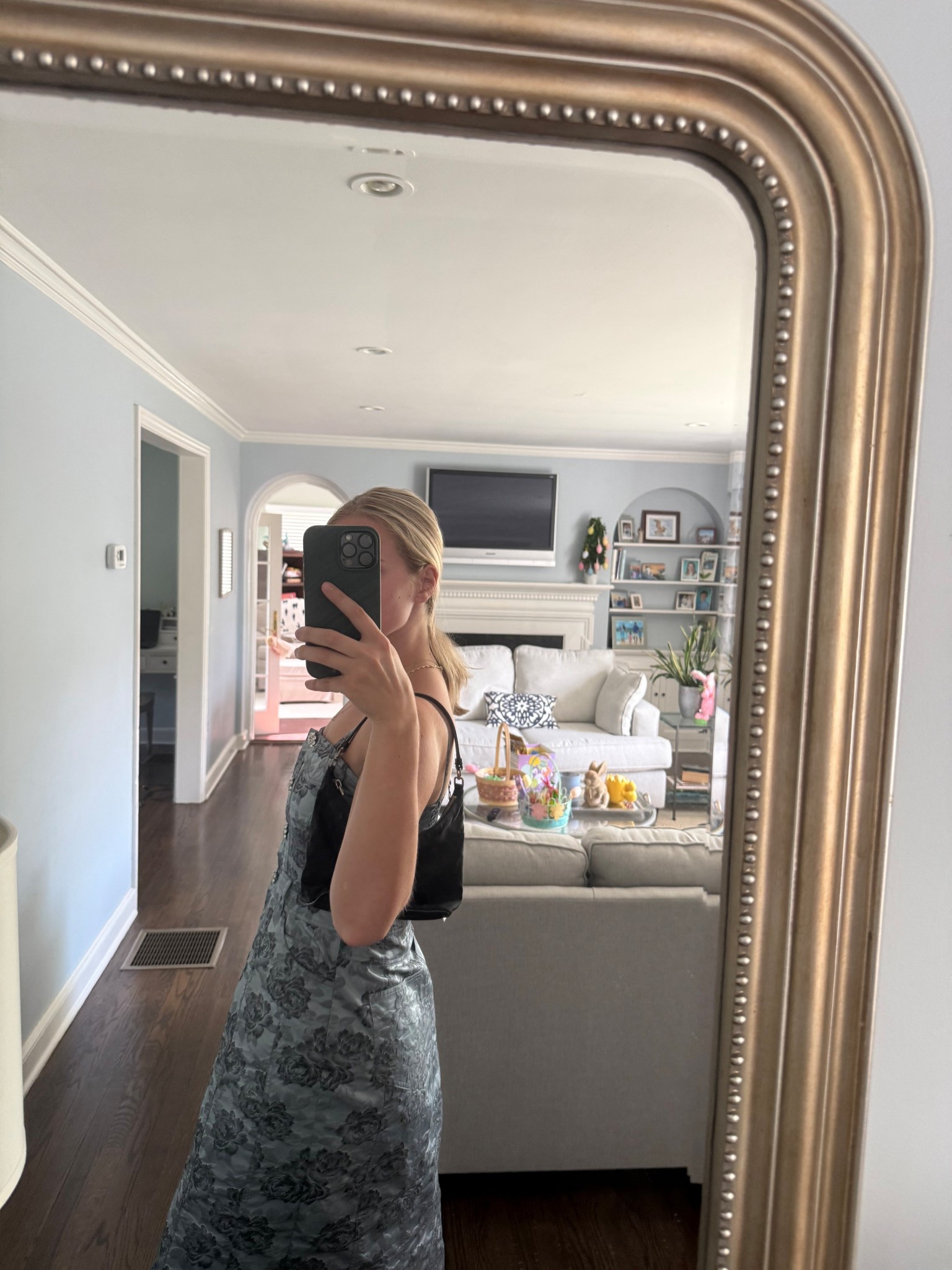 Obsessed 

Ganni dress
Maxi dress
Midi dress
Brocade dress
Jacquard dress
Long dress
Blue dress
Fun dress
Cool dress
Printed dress
Ganni dress
Ganni Floral Jacquard Long Corsage Dress
Spring dress
Summer dress
Spring outfit
Spring style
Summer outfit
Wedding guest dress
Formal dress
Summer style

#LTKootd