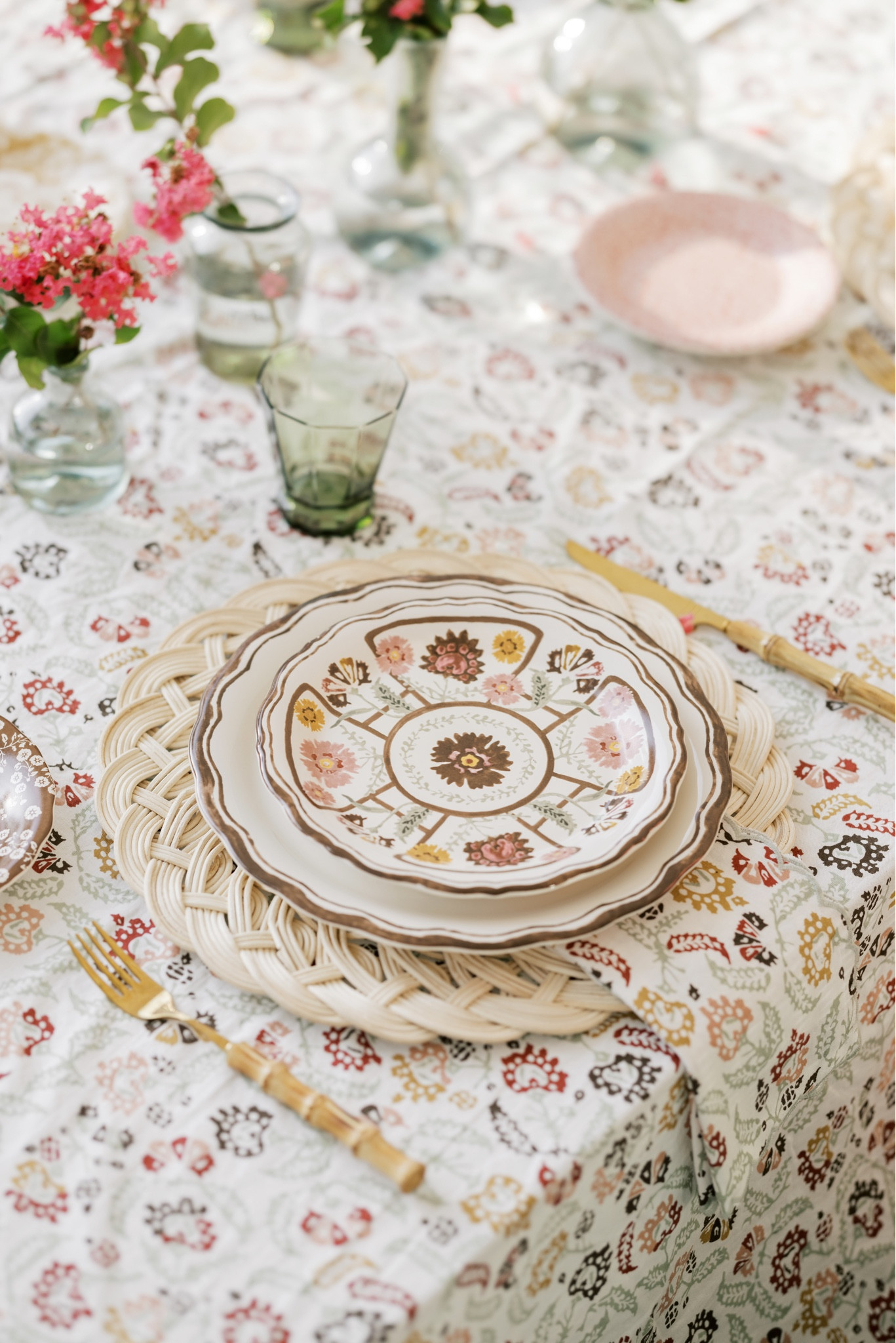 Late summer / early fall tablescape featuring the new Julia Berolzheimer for Pottery Barn collection 

#LTKunder100 #LTKstyletip #LTKhome