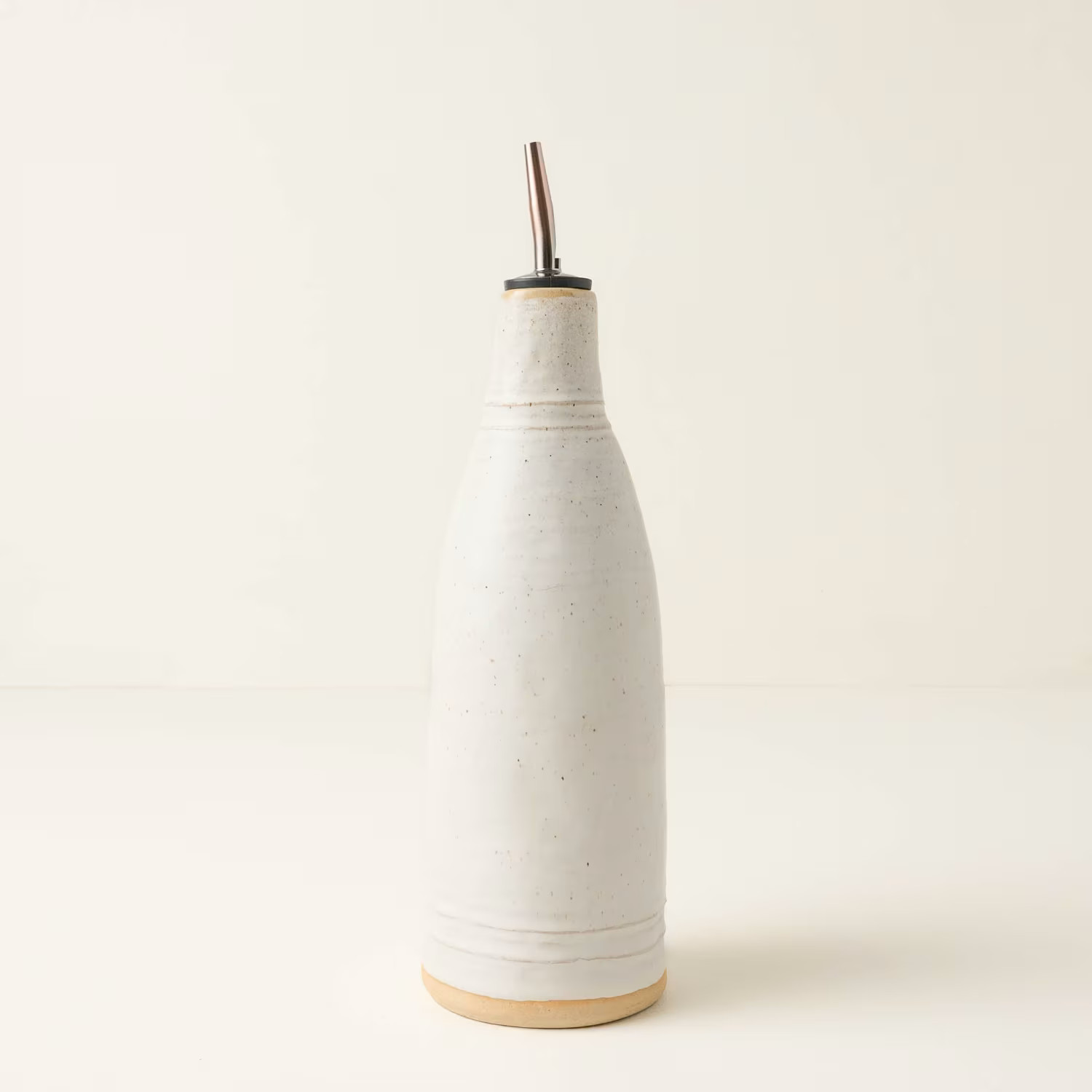 French White Speckle Oil Pour | Magnolia