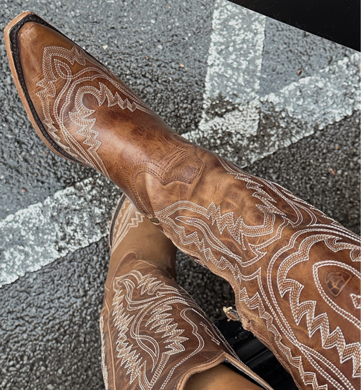 ariat boots ! i bought .5 size down since they’ll stretch !