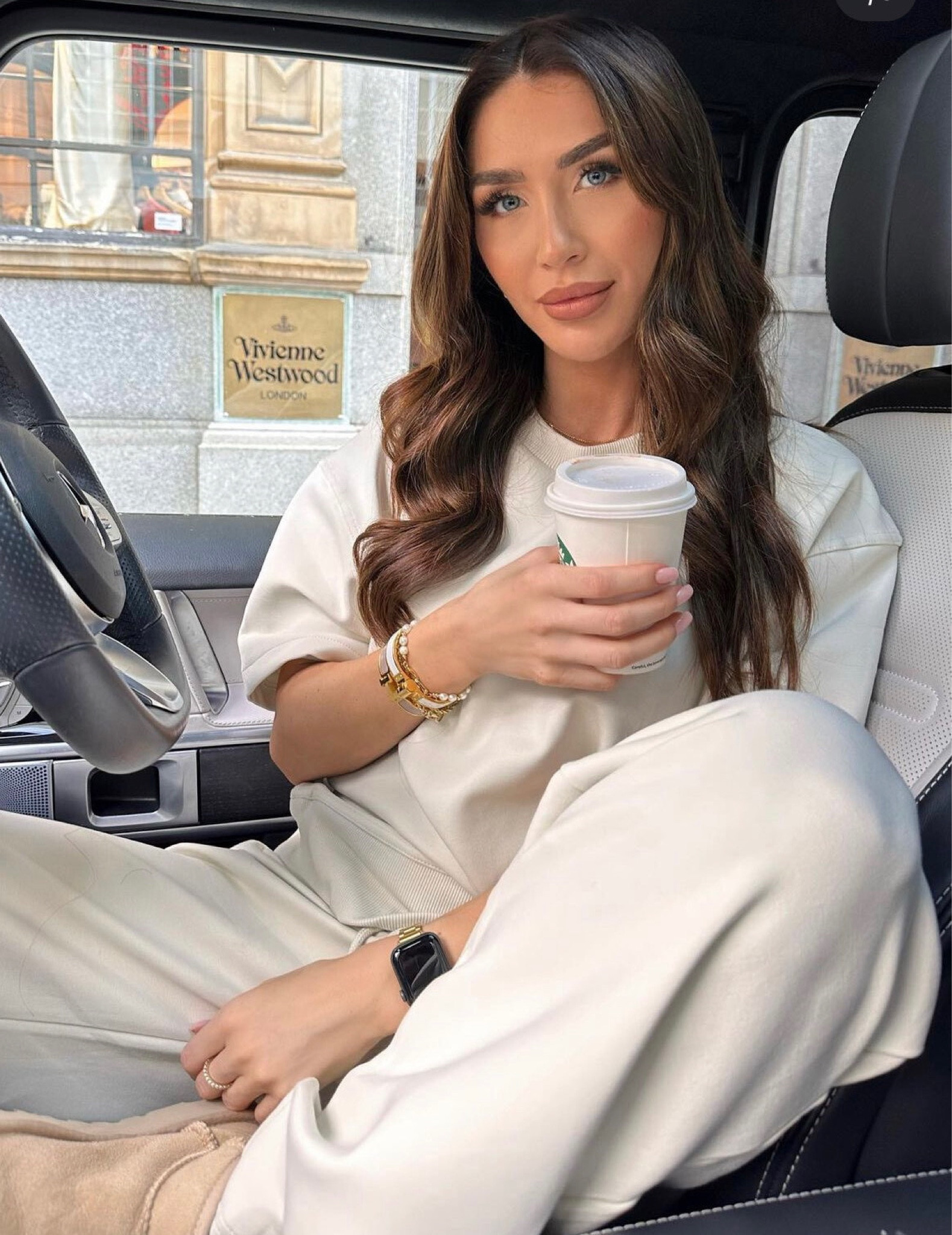 Zara, Ugg, H&M, transitional outfit, autumn fit, fall style, joggers, oversized shirt, casual fit, Ugg classic ultra mini, neutral outfit, wardrobe staple, autumn wardrobe, loungewear, lounge set

#LTKSeasonal #LTKeurope #LTKstyletip