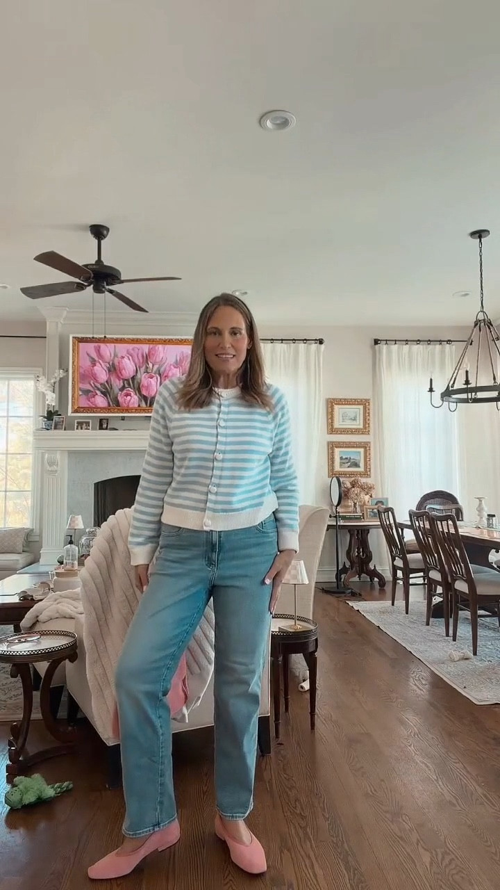 These jeans are a favorite for how well they hold their shape from morning to night. They’re incredibly comfortable and keep their fit, making them perfect for everyday wear. A reliable pair that blends style and ease effortlessly.

#LTKMidsize #LTKSeasonal #LTKOver40