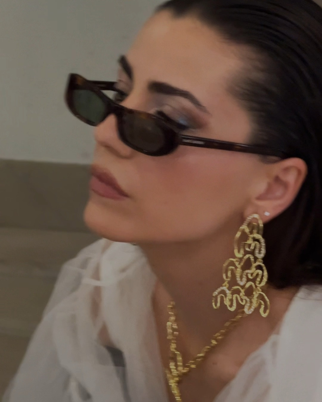 Statement jewelry that speaks volumes. 💎 I’ve linked my top @alexisbittar picks—shop them now! ✨

#AlexisBittar #LuxuryStyle #JewelryLover #FashionFinds #StyleGoals #ChicAccessories #LTKFinds

#LTKFestival #LTKWatchNow #LTKSpringSale