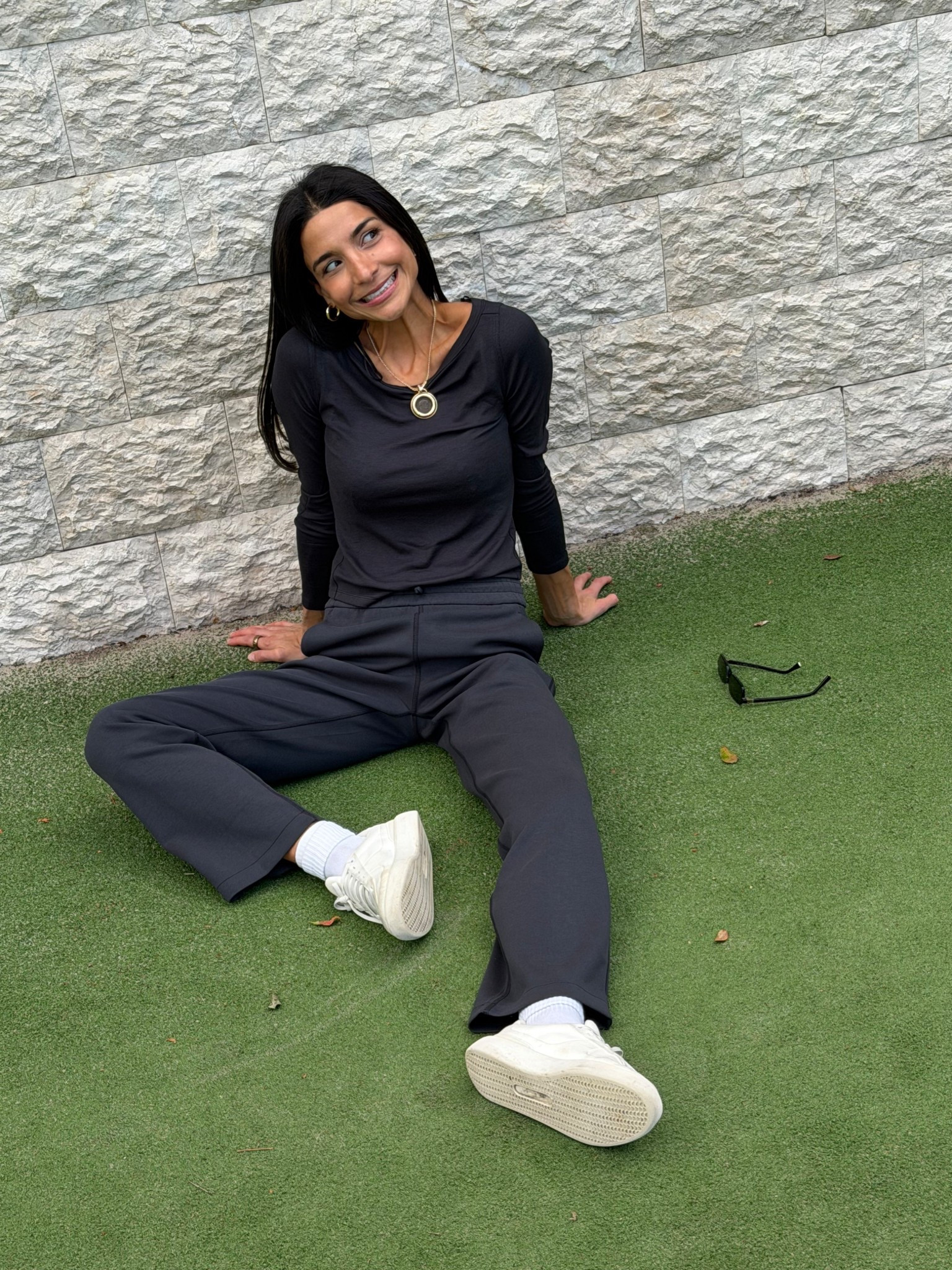 Gorgeous neckline on this top! And the sofstreme regular pant is an all time favourite when it comes to sweats.

Pant is 31’’ size US 2
Top is a US 6


#LTKaustralia #LTKfitness #LTKstyletip