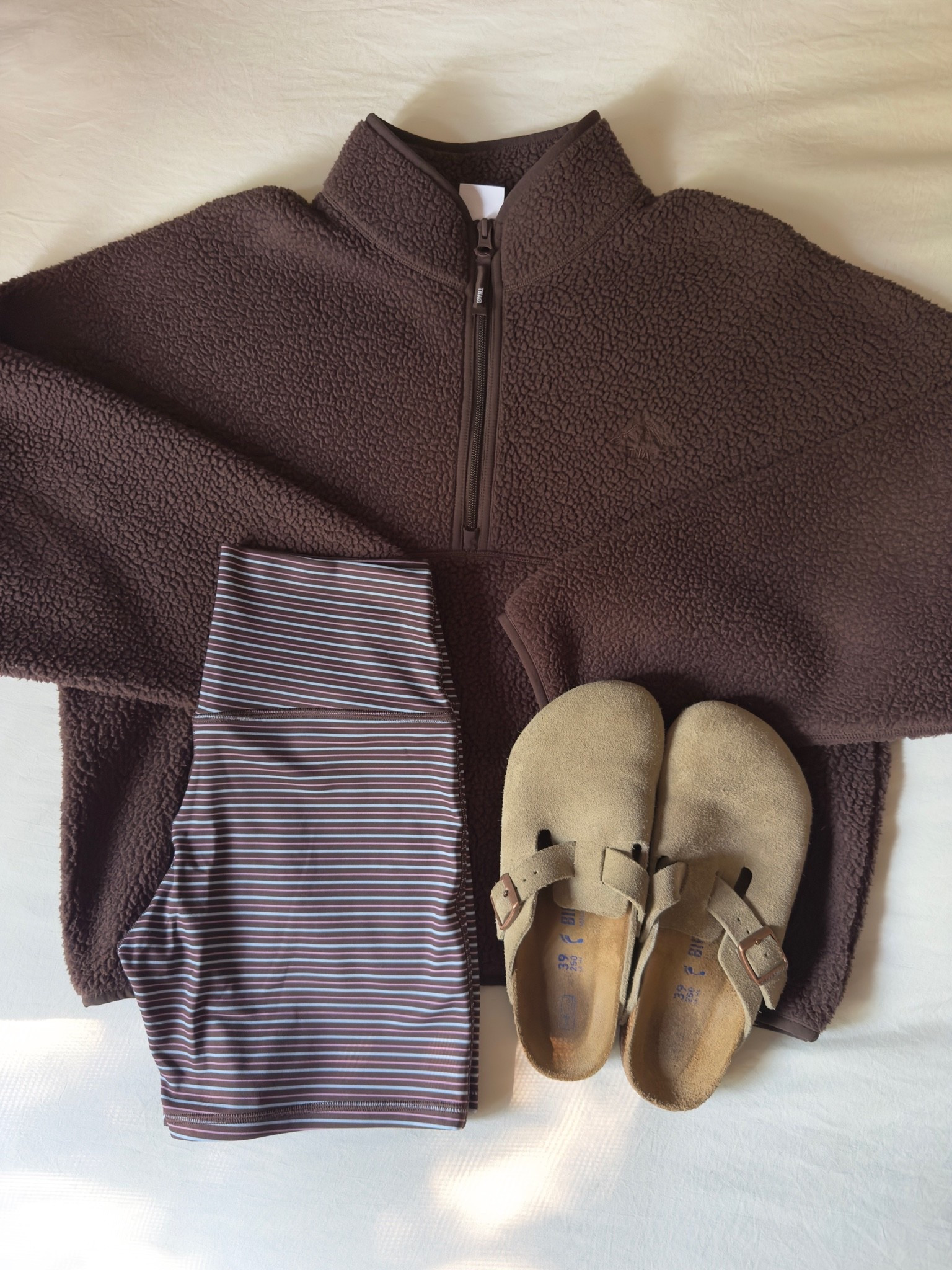 Aritzia fleece + striped biker shorts!

#earlyfall #fallinspo #fallfashion #fallaesthetic #aritzia #abercrombie #cozy #comfy #outfitinspo

#LTKSaleAlert #LTKSeasonal #LTKootd