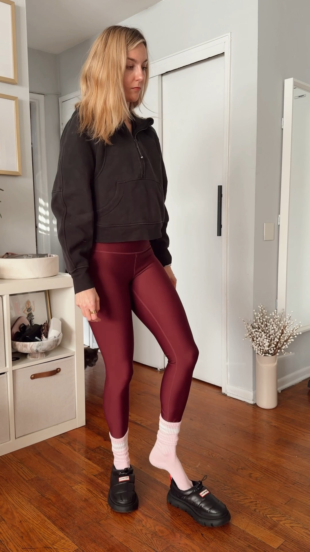 Can’t get enough of this burgundy Alo set! 

Wearing size S in everything but the superpuff jacket is in size XS! I always size down with everything from ARITZIA

Pilates outfit • athleisure set 

#LTKActive #LTKSaleAlert #LTKTall