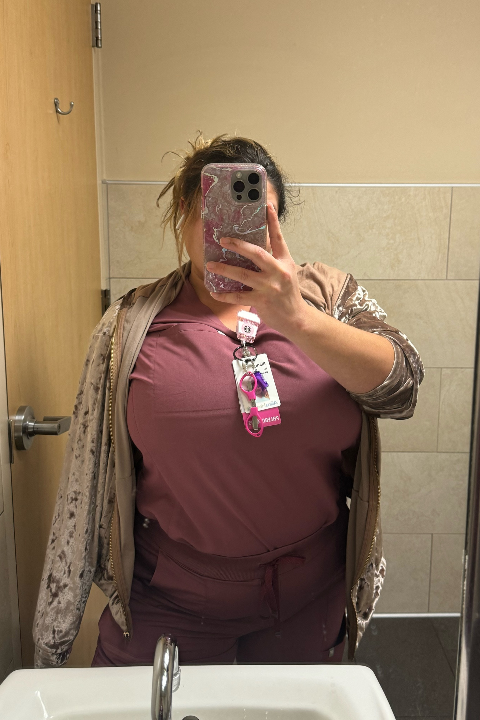 Top size: XXL/1X
Bottoms size: XL-Short 
🎀🩷🏥

#LTKPlusSize #LTKMidsize #LTKWorkwear