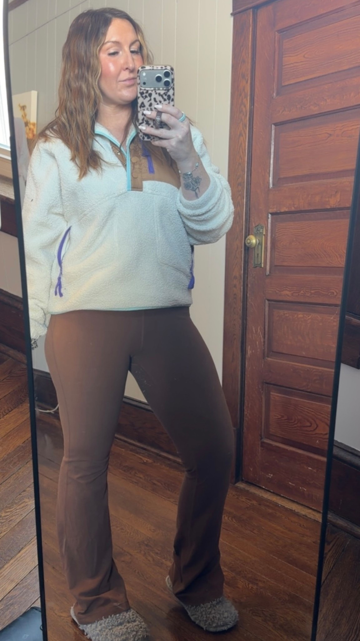 Ootd powered by dry shampoo, 3 cups of coffee, & all the chocolate covered strawberries 

#LTKmomlife #LTKdayinmylife #LTKootd