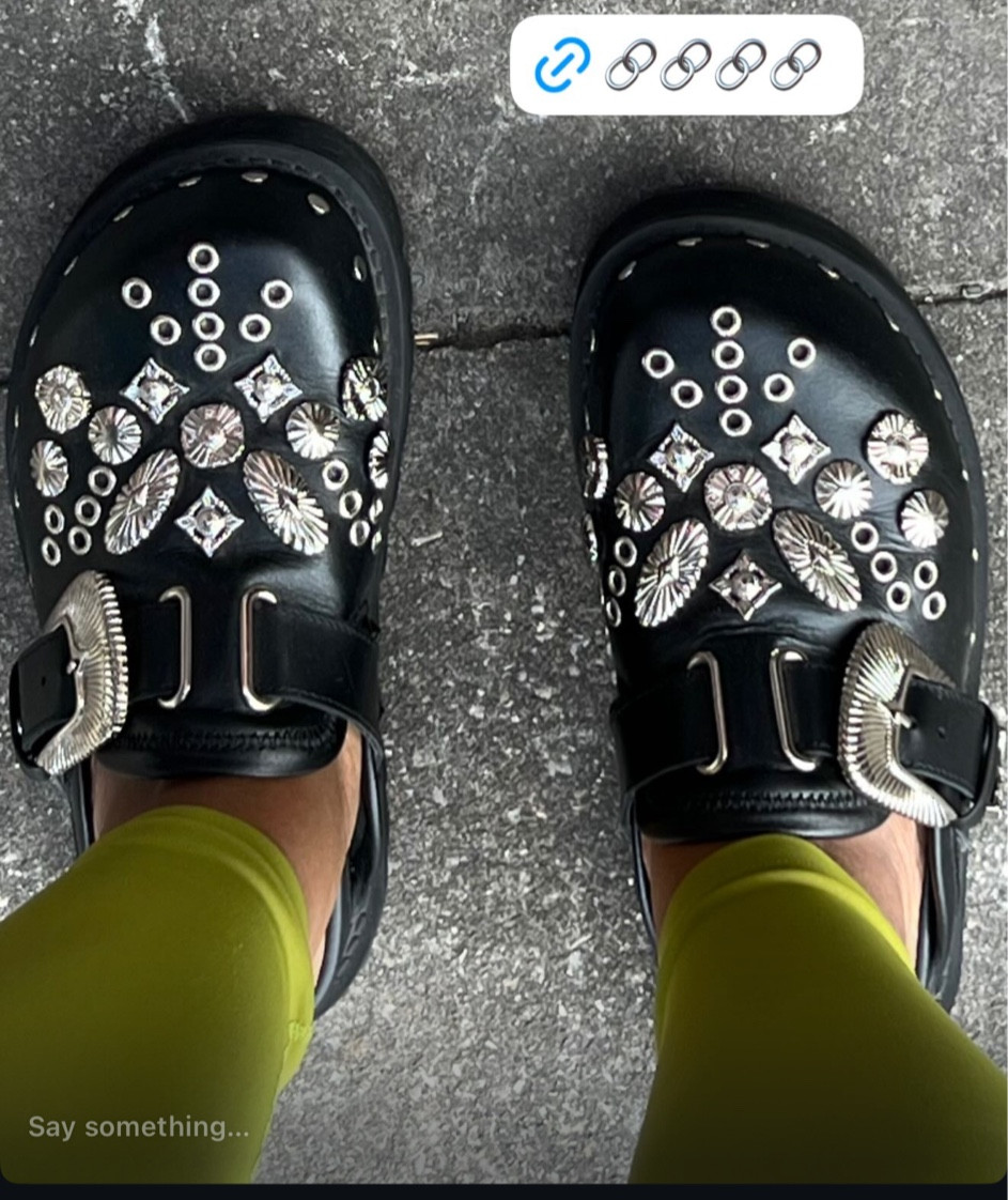 Toga Pulla Mule 

#LTKShoeCrush #LTKStyleTip #LTKGiftGuide