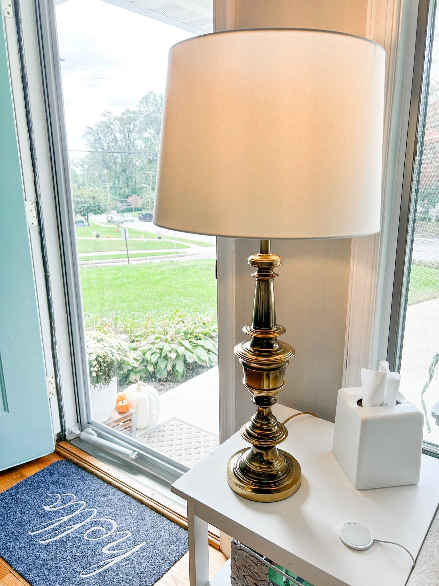 Loving this lamp shade - it’s perfect and cheap way to modernize our secondhand brass lamp!

Also linked - hello door mat options and our tissue box cover.

#amazonfinds
#thresholdlampshade
#targetfinds
#lampshade


#LTKhome #LTKxPrime #LTKfindsunder50