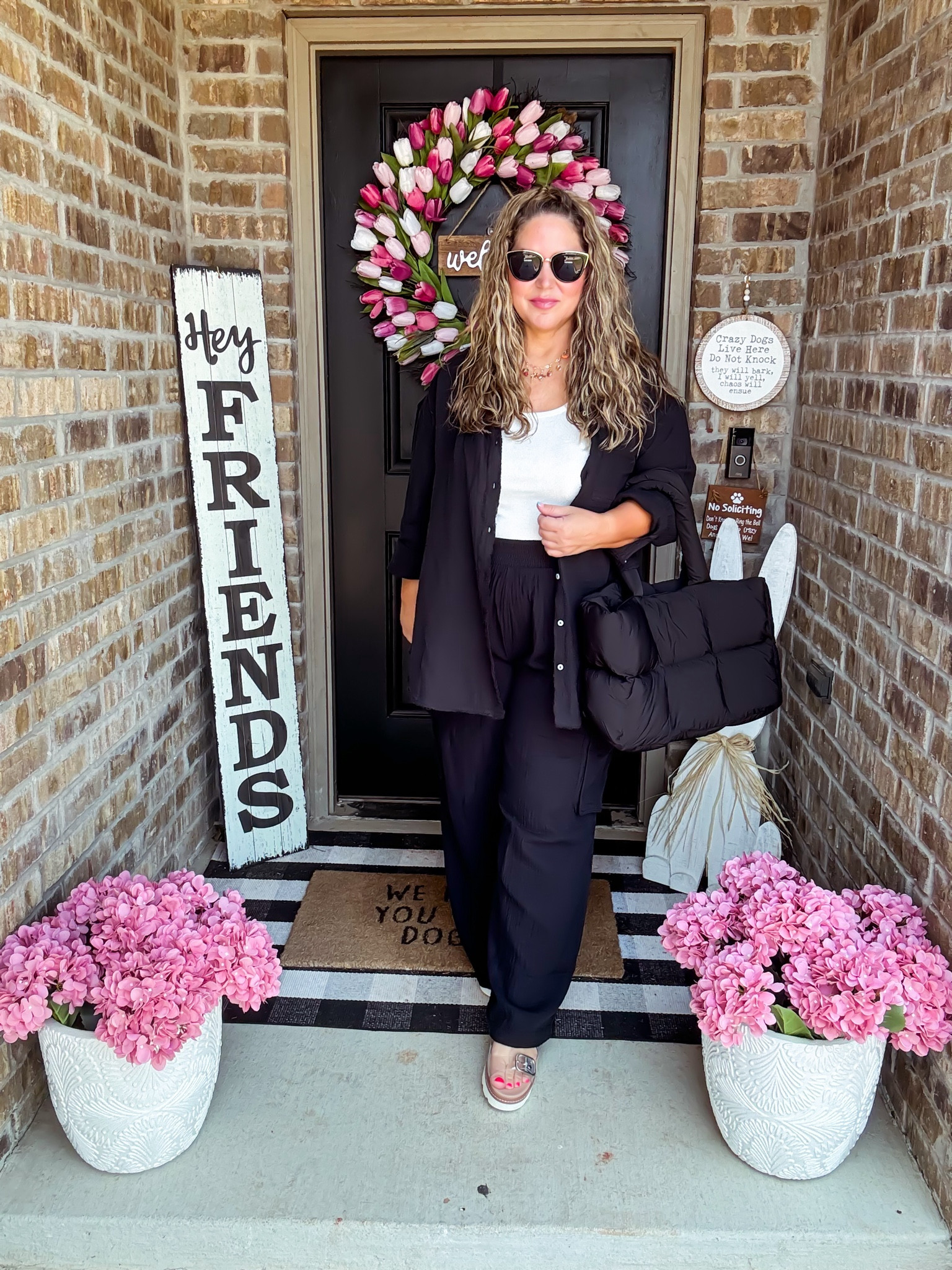 Black shirt size large
White shirt size XL
Pants size large short 
Shoes tts