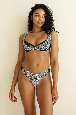 Stray Underwire Bikini Heart Top | Dippin Daisys | Sustainable Swimwear and Fashion Essentials | Dippin Daisys (US)