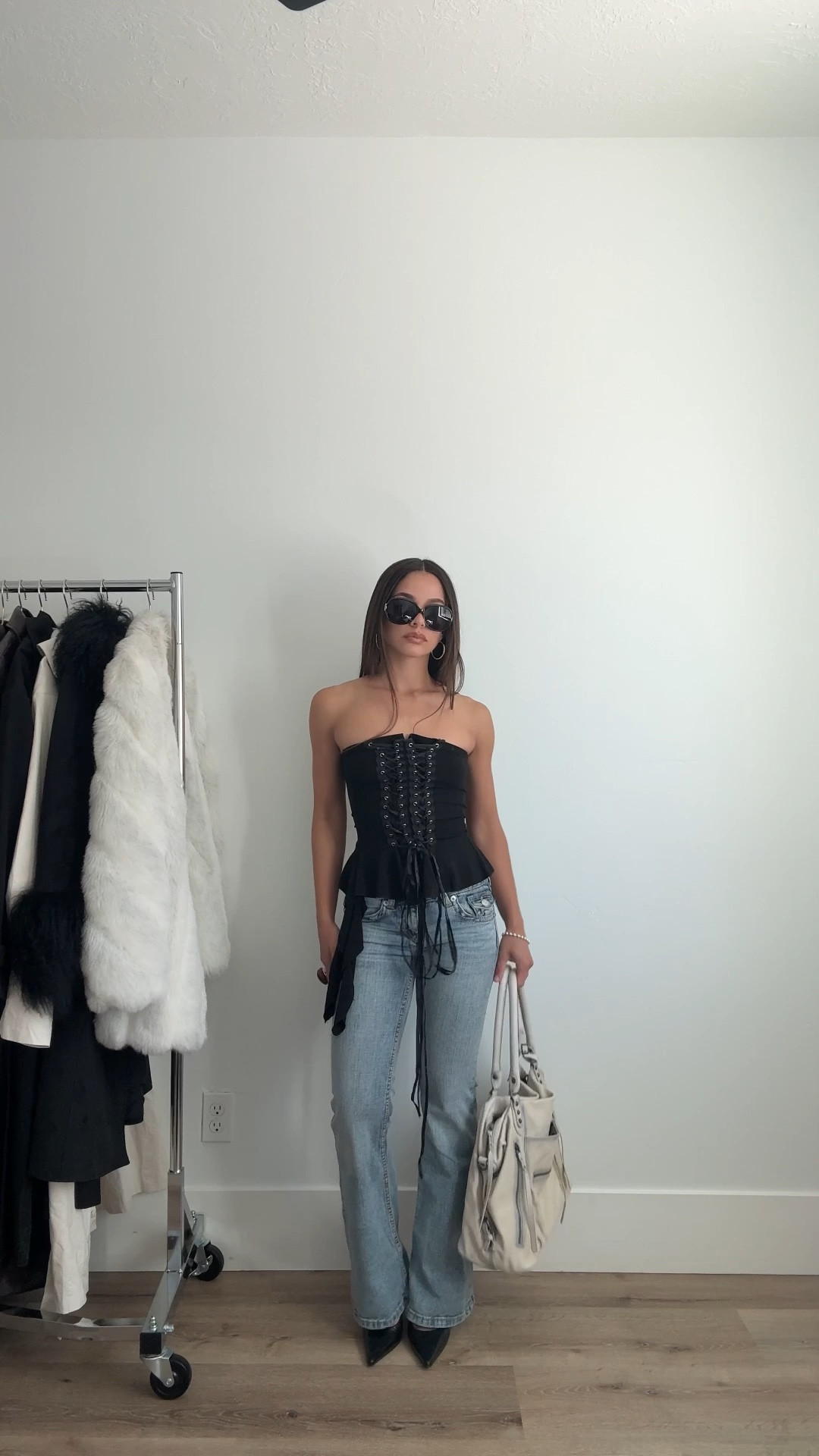 corset is vintage, glasses thrifted :(

#bootcut #freepeople #totebag #ootd #outfit #corsettop

#LTKootd #LTKgrwm #LTKPetite