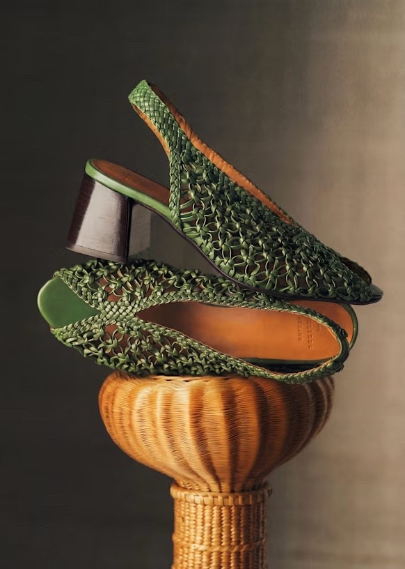 New Sézane shoes!

#Sezane #sezanelovers #francophile #frenchstyle

#LTKSeasonal #LTKTravel #LTKootd