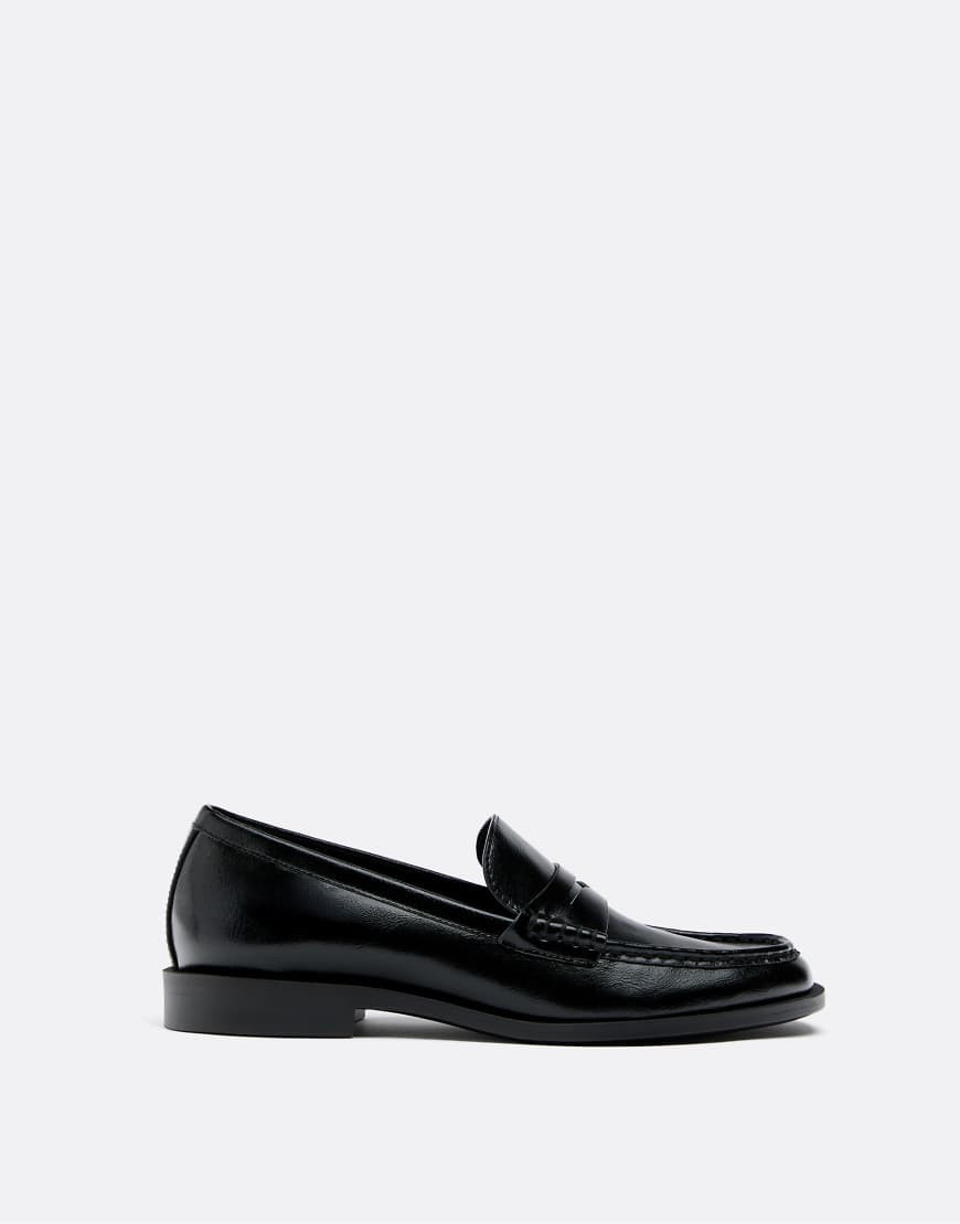 Stradivarius – Loafer in schwarzer Lederoptik | ASOS (Global)