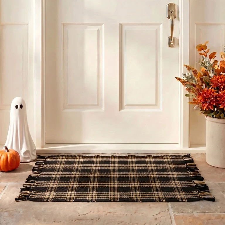 My Texas House Halloween Black Plaid Indoor/Outdoor Layering Rug, 24" x 38" | Walmart (US)