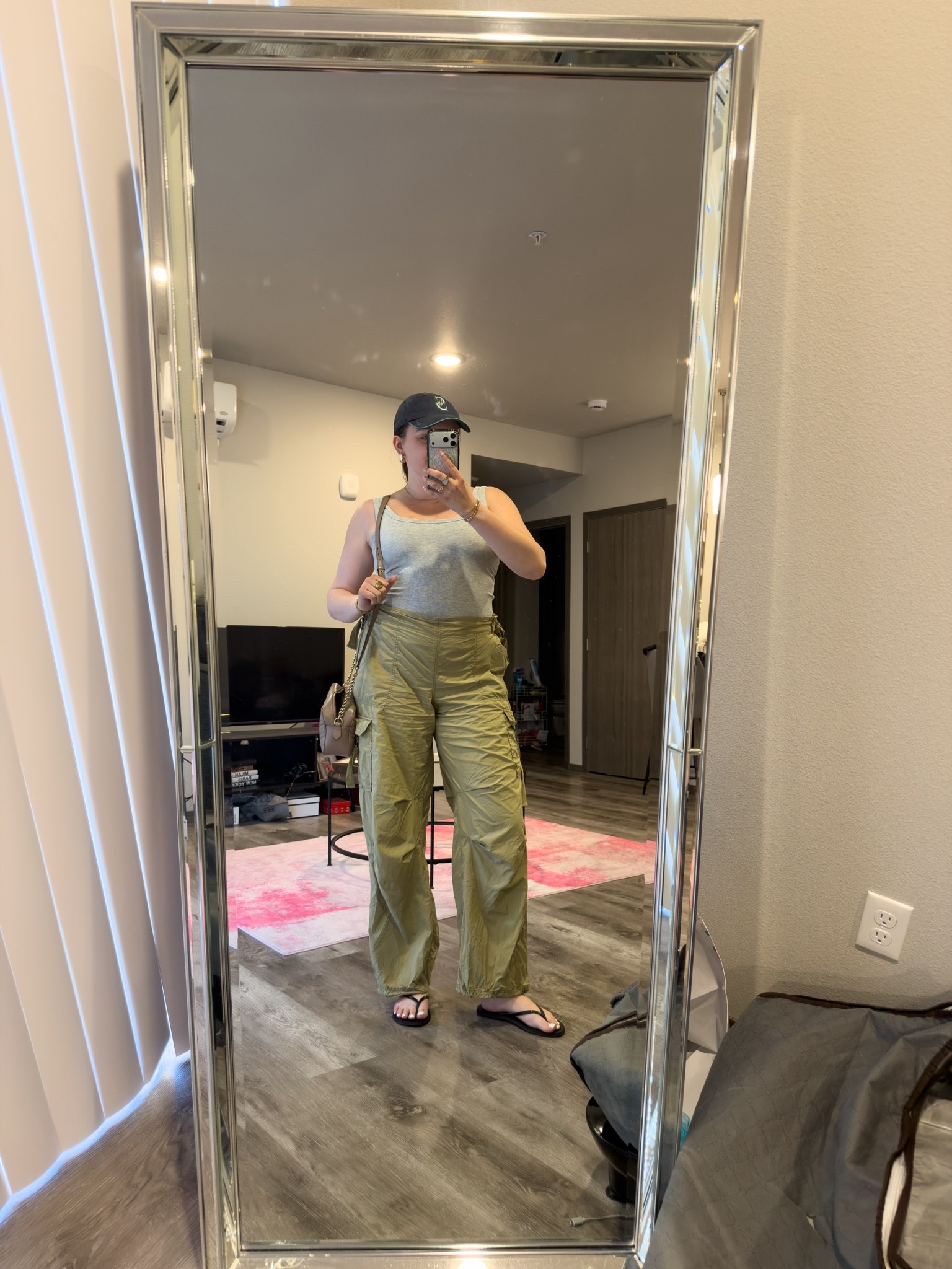 Comfy girls night out fit! When I see the girlies I do not dress up anymore 🫣

I’m wearing a M tank, size L pants and size 9 flip flops

#LTKMidsize #LTKootd #LTKgrwm
