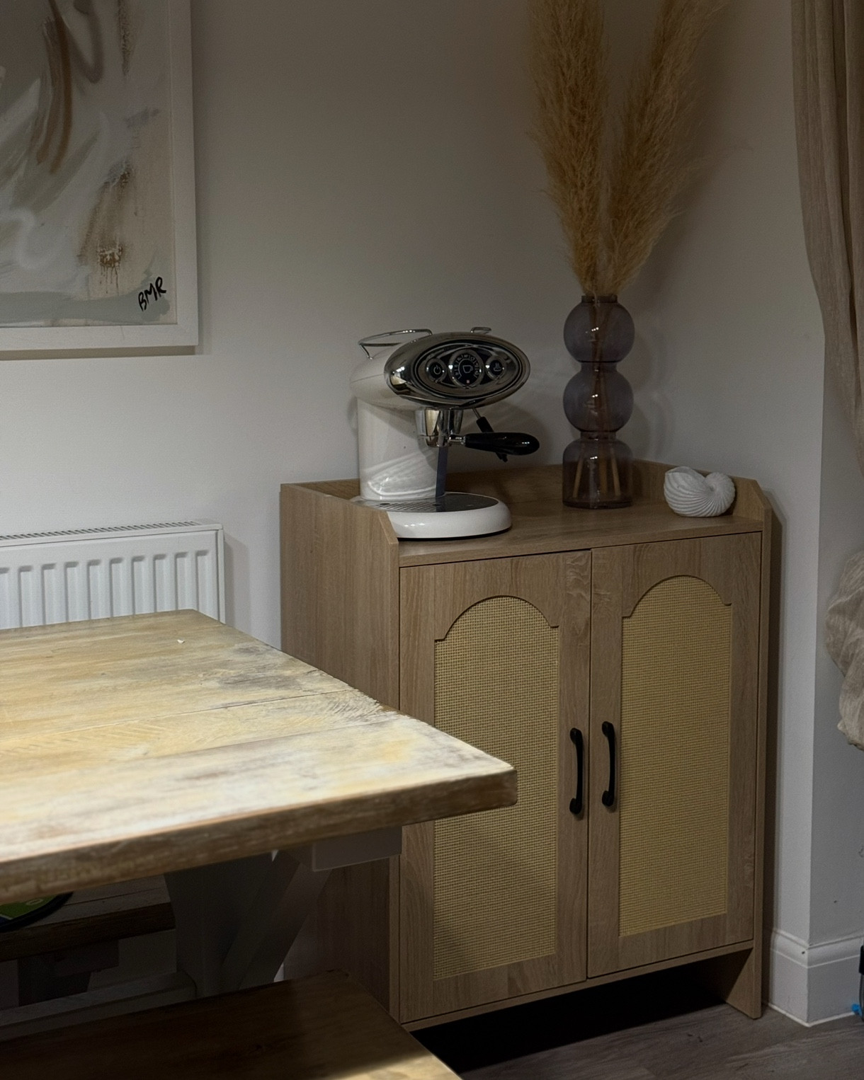 Another great buy from Amazon 😍 Easy to build too! I’ve been using this cabinet by the back door for shoes/hoover chargers/bits and bobs that just get in the way etc. 