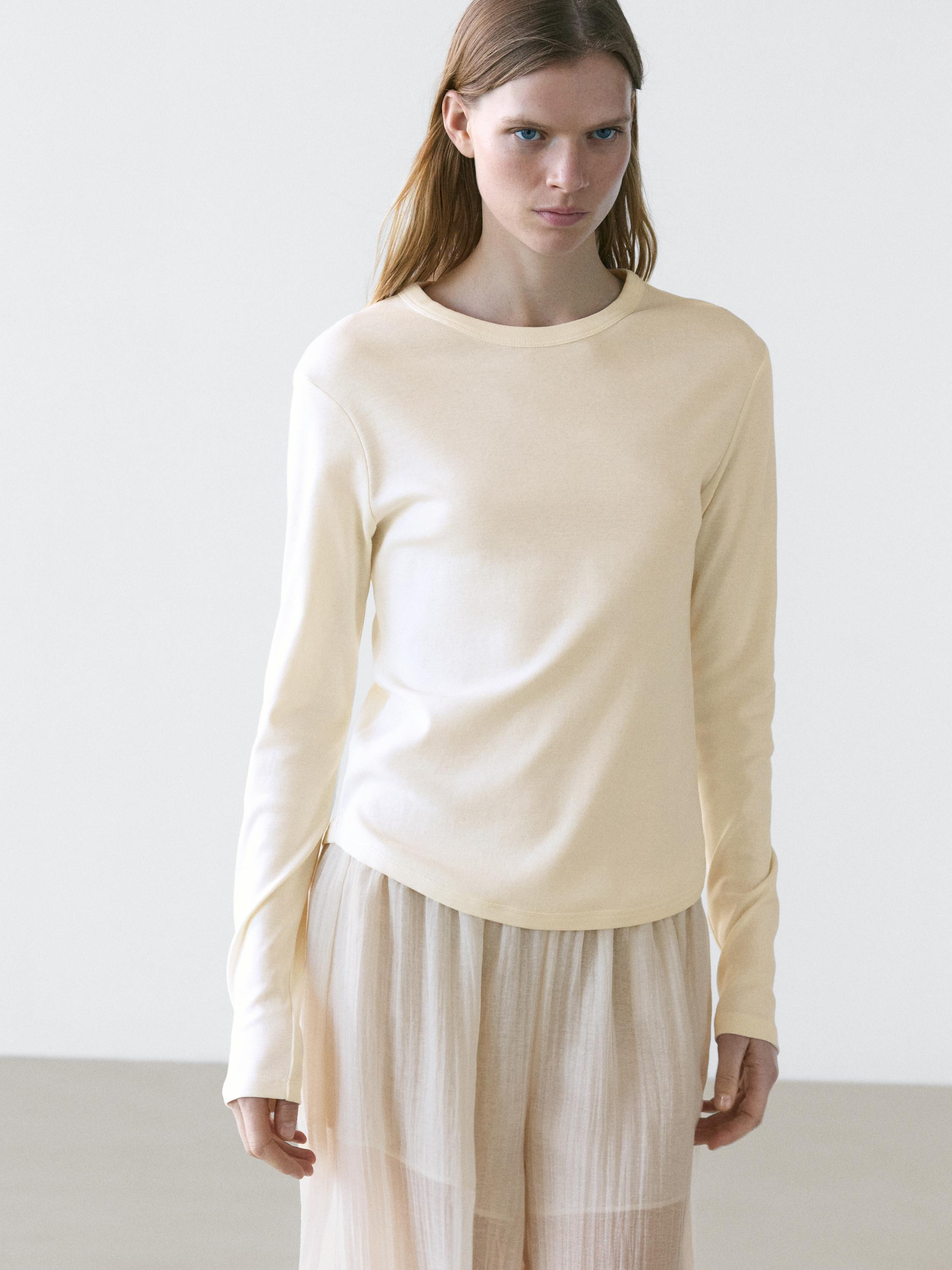 Langarmshirt mit abgerundetem Saum | Massimo Dutti DE