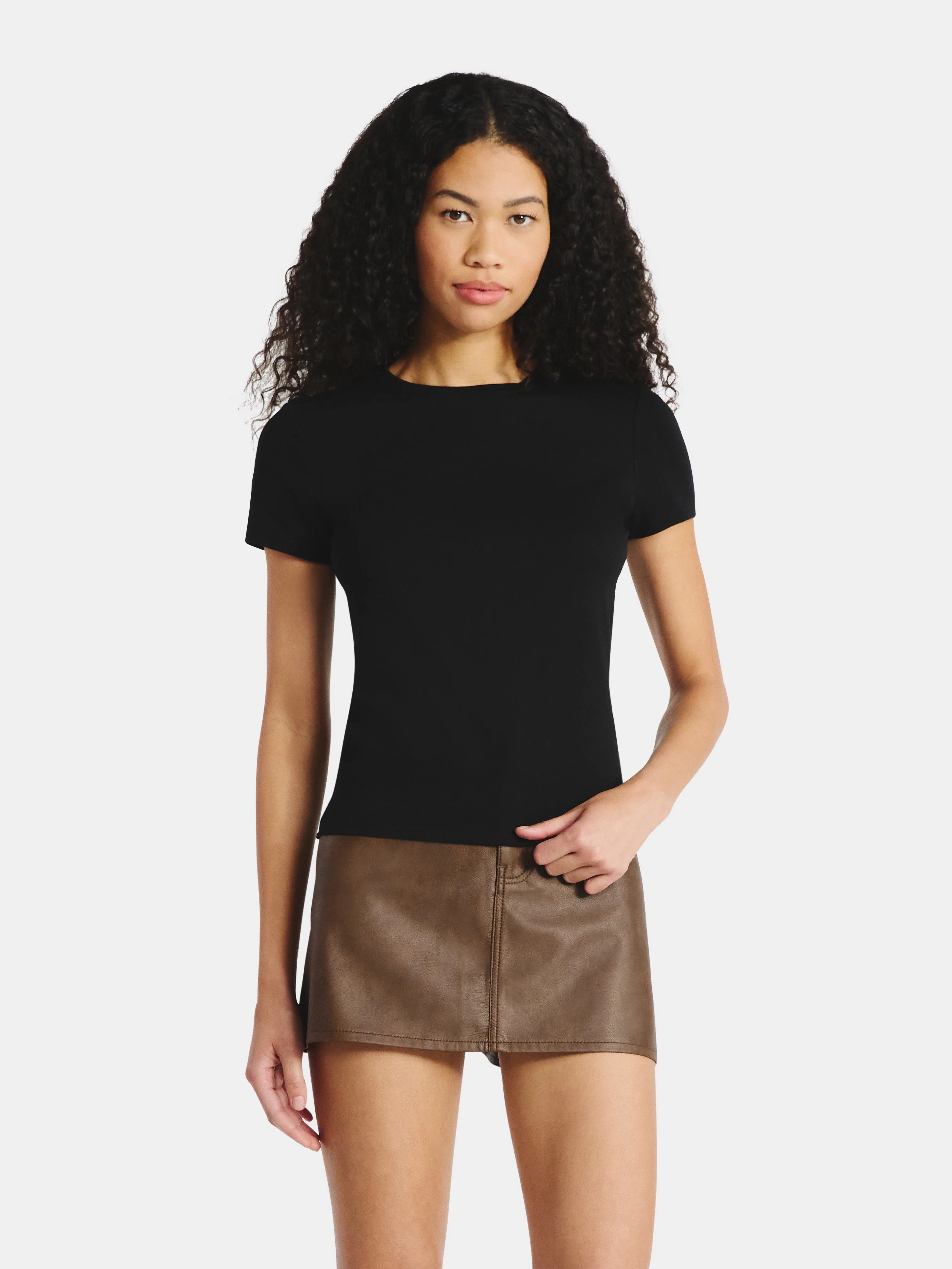 No Boundaries Crewneck Tee, Women’s | Walmart (US)
