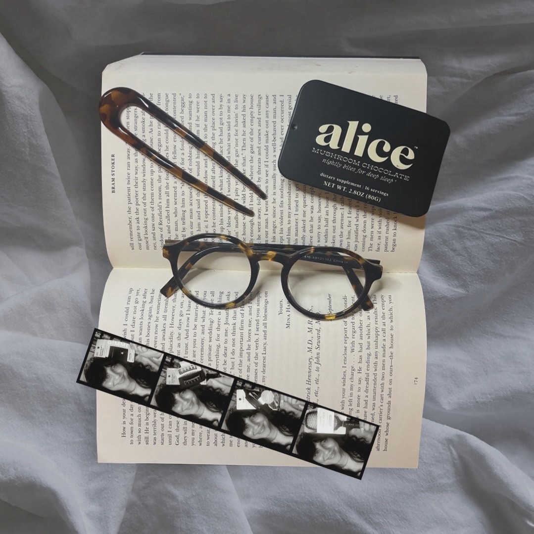 Some cute items for my nightly wind down 💖 

#alicemushrooms #warbyparker #gimmebeauty #books

#LTKBeauty #LTKmorningroutine #LTKdayinmylife