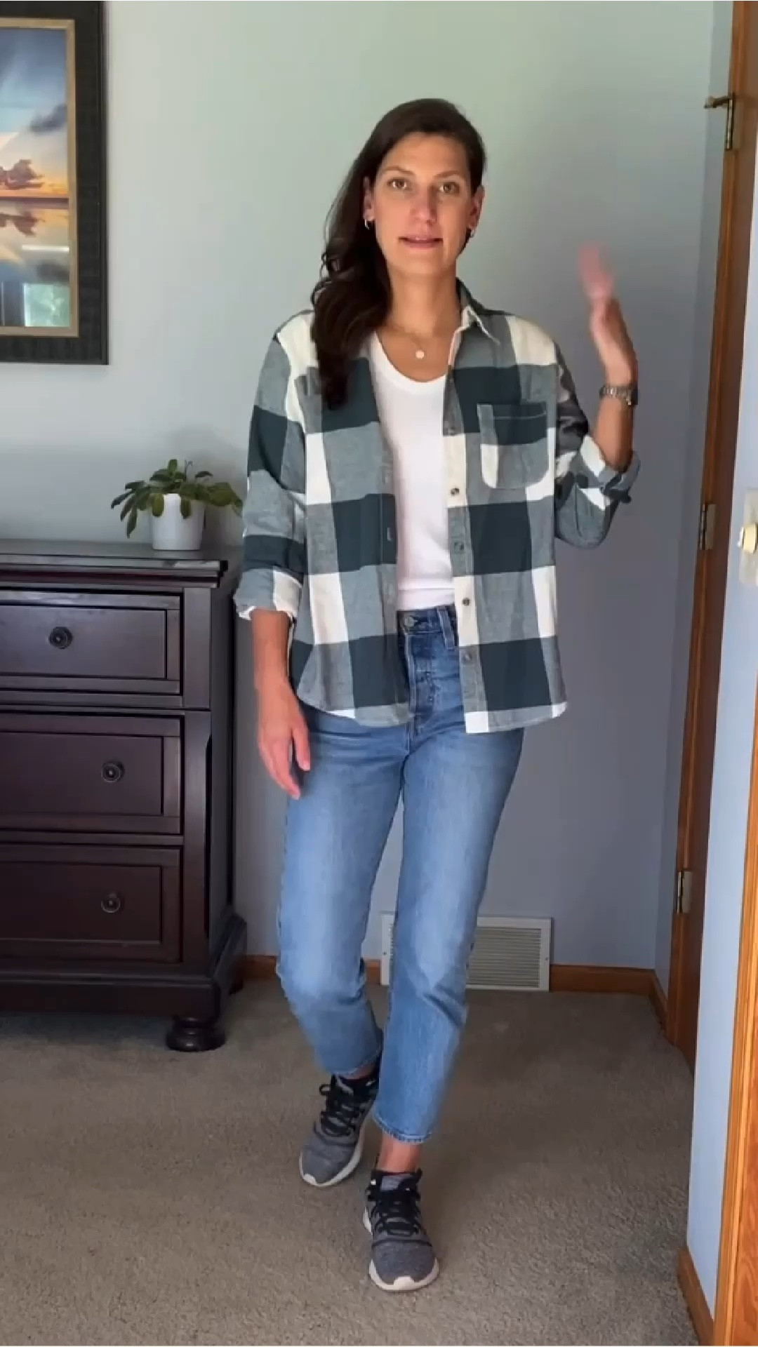 Simple outfit formula from basic wardrobe staples