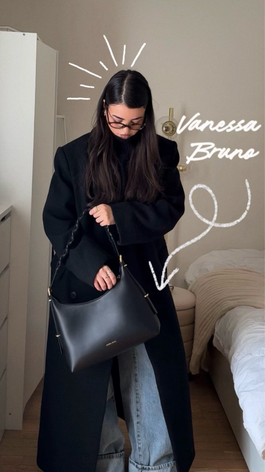 This bag from @vanessabruno 😩🖤🖤🖤 ad 
Details 
Sweater : @commense.official 
Jeans : @edikted (always) 
Coat : @weekdayofficial 
Boots : @minelliofficiel 
.
.
.
.
.
.
.
#vanessabruno #thejess #grwm #outfitinspo #outfitideas winterstyle winterfashion capsulewardrobe casuallook casualchic zara hm aesthetic lookbook lookdujour outfitdiaries minimalstyle winteressentials timelessfashion ootd