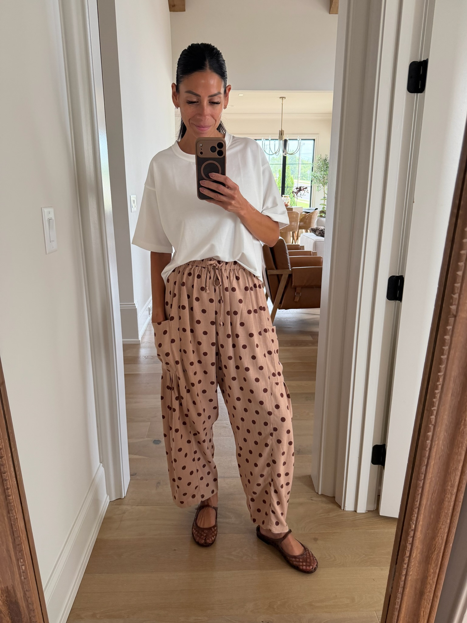 Been loving these pants so much recently🤎

Amazon!!




OOTD, fall outfits women, polka dots, balloon pants, drawstring, print, neutral, easy, carla.bushey 

 #LTKootd #LTKSeasonal