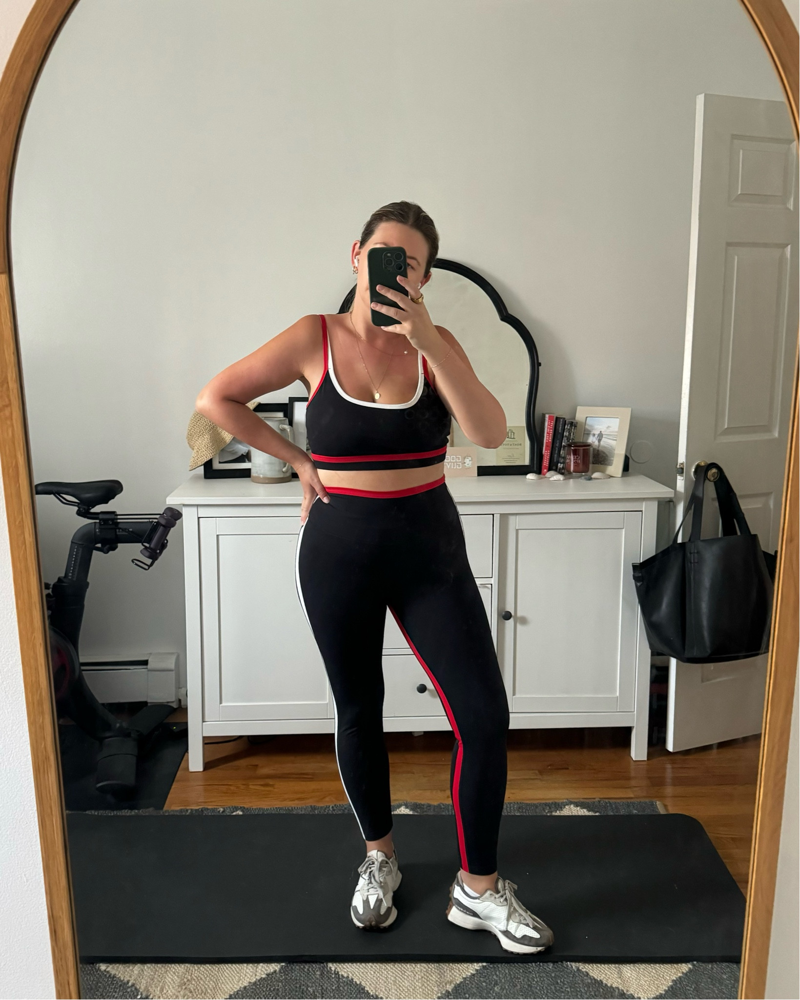 Obsessed with my new workout set from Splits59 - wearing an XL in both pieces! 

#LTKActive