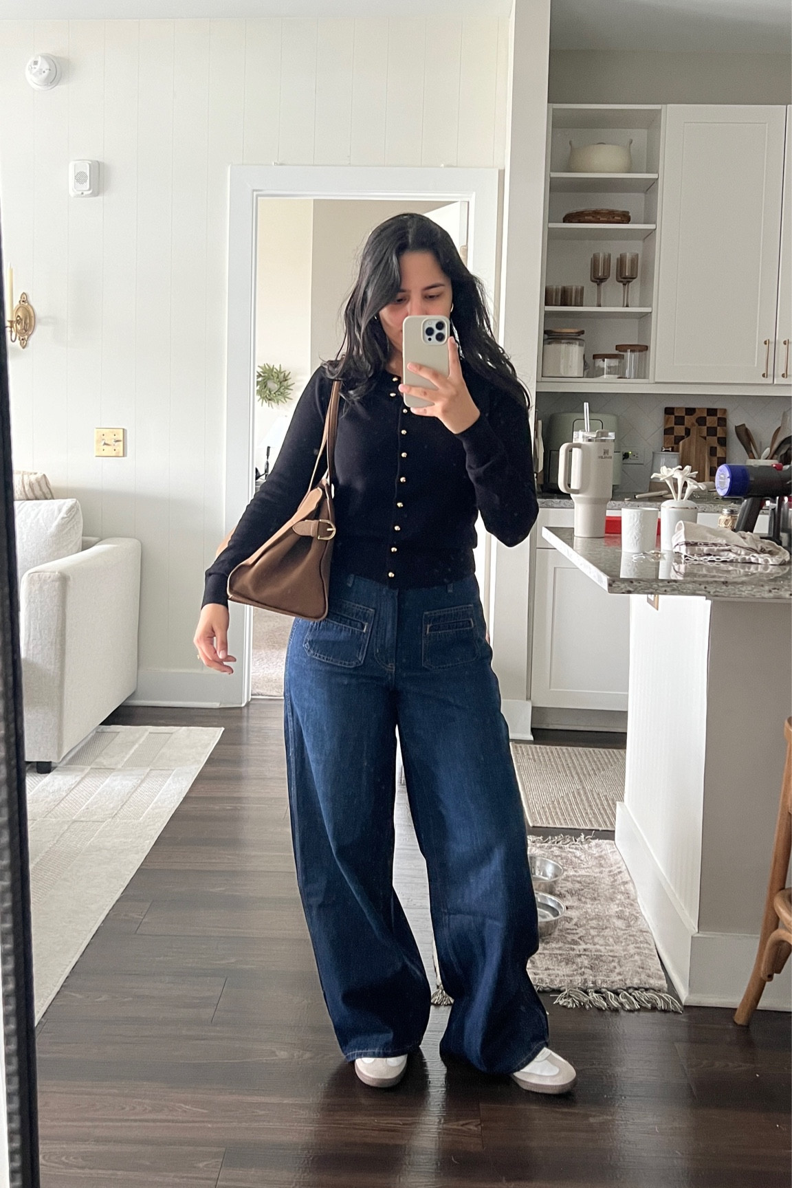 Obsessed with these jeans! I got the size 4 regular length and they fit perfect with just a little drag at the bottom