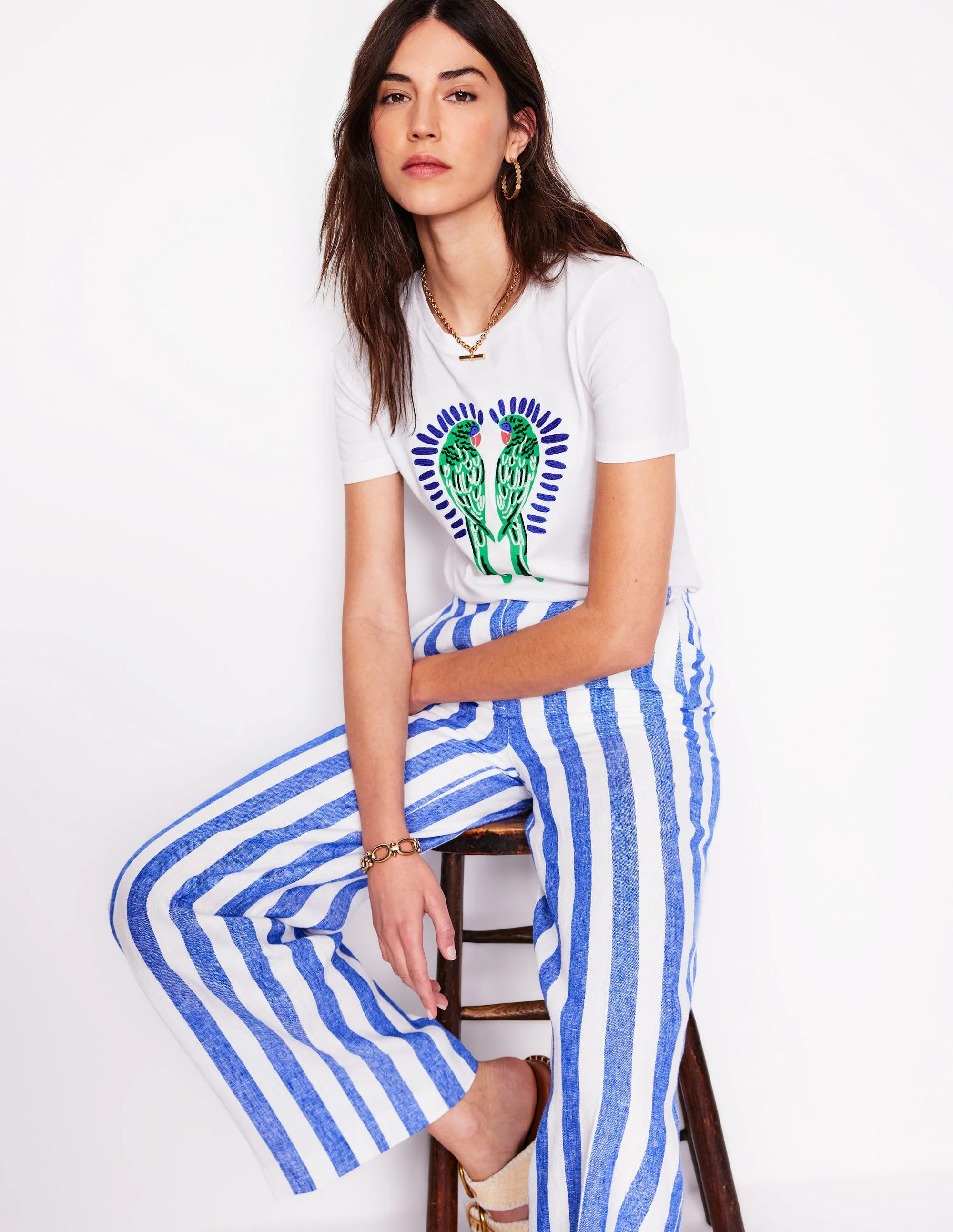 Relaxed Novelty T-Shirt-White, Parrot | Boden (US)