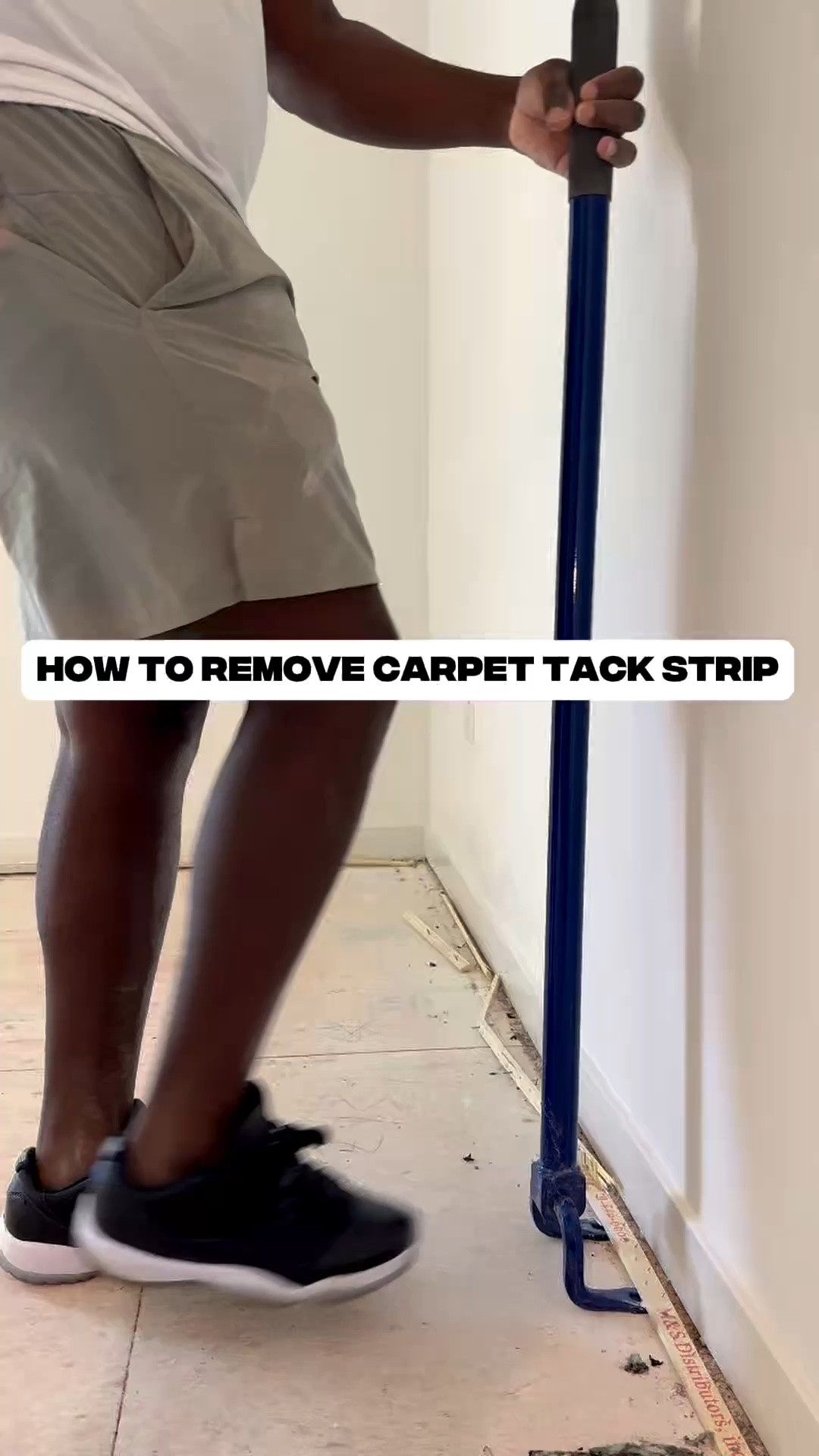 We used a Wrecking Bar to remove the carpet tack strip 

#diy #carpet #home #beforeandafter

#LTKvlog #LTKHome