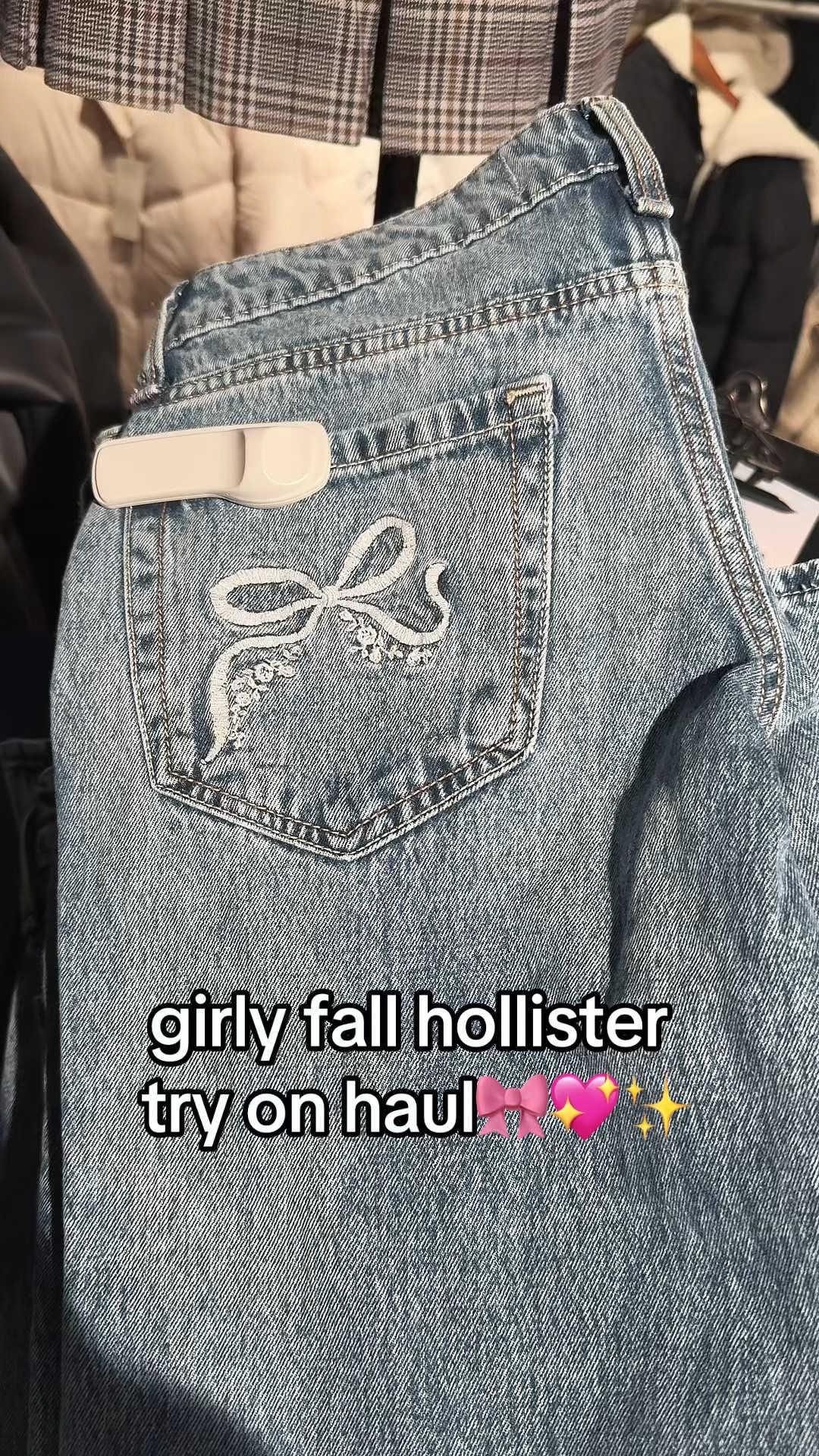My picks from Hollister this fall/winter season!! Shop with me at Hollister to find cute fall clothing

bow pajamas
longsleeve bow shirt
bow sweater
bow jeans 
cozy fall clothing
fall jeans
fall capsule wardrobe 
baggy jeans
low rise jeans midsize 

#LTKSeasonal #LTKVideo #LTKGiftGuide