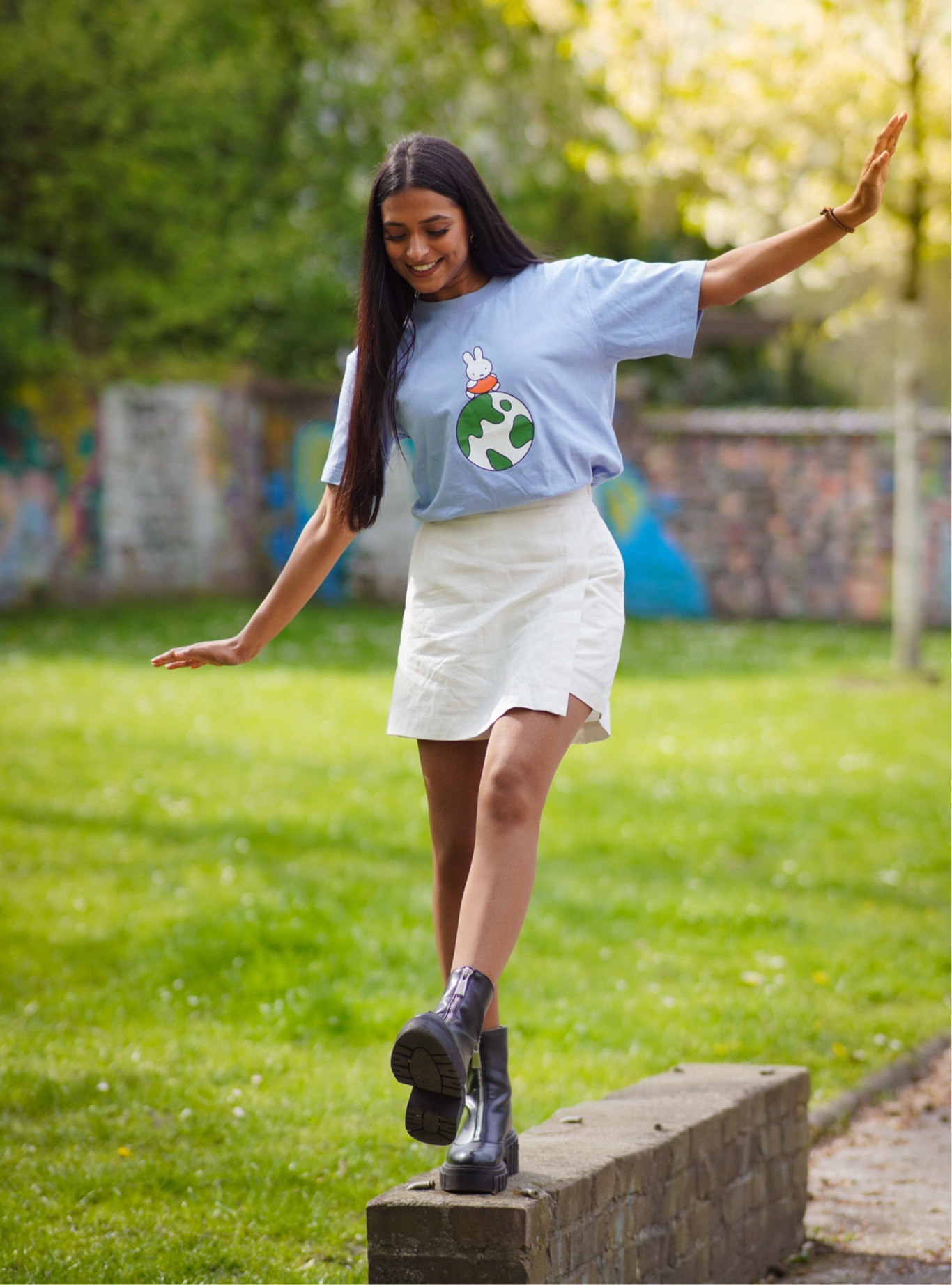 Cute spring outfit 🤍🦋🌏 #UniqloEurope #AttackonTitan #Shingeki #ShingekiNoKyujin #liketkit @uniqloeurope @shop.ltk

#LTKstyletip #LTKeurope #LTKSeasonal