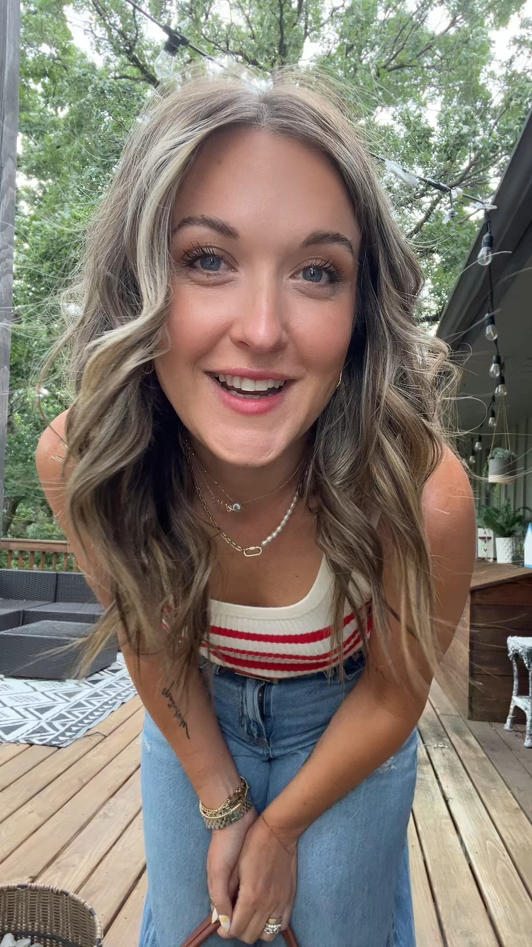 Saturday OOTD for ya! Haven’t done one in a while. Easy kicking around outfit. #ootd #minnedrop #stylecoach #personalshopper #minnesotamom #fashioninyour30s #fashioninyour40s 

#LTKStyleTip #LTKFindsUnder100