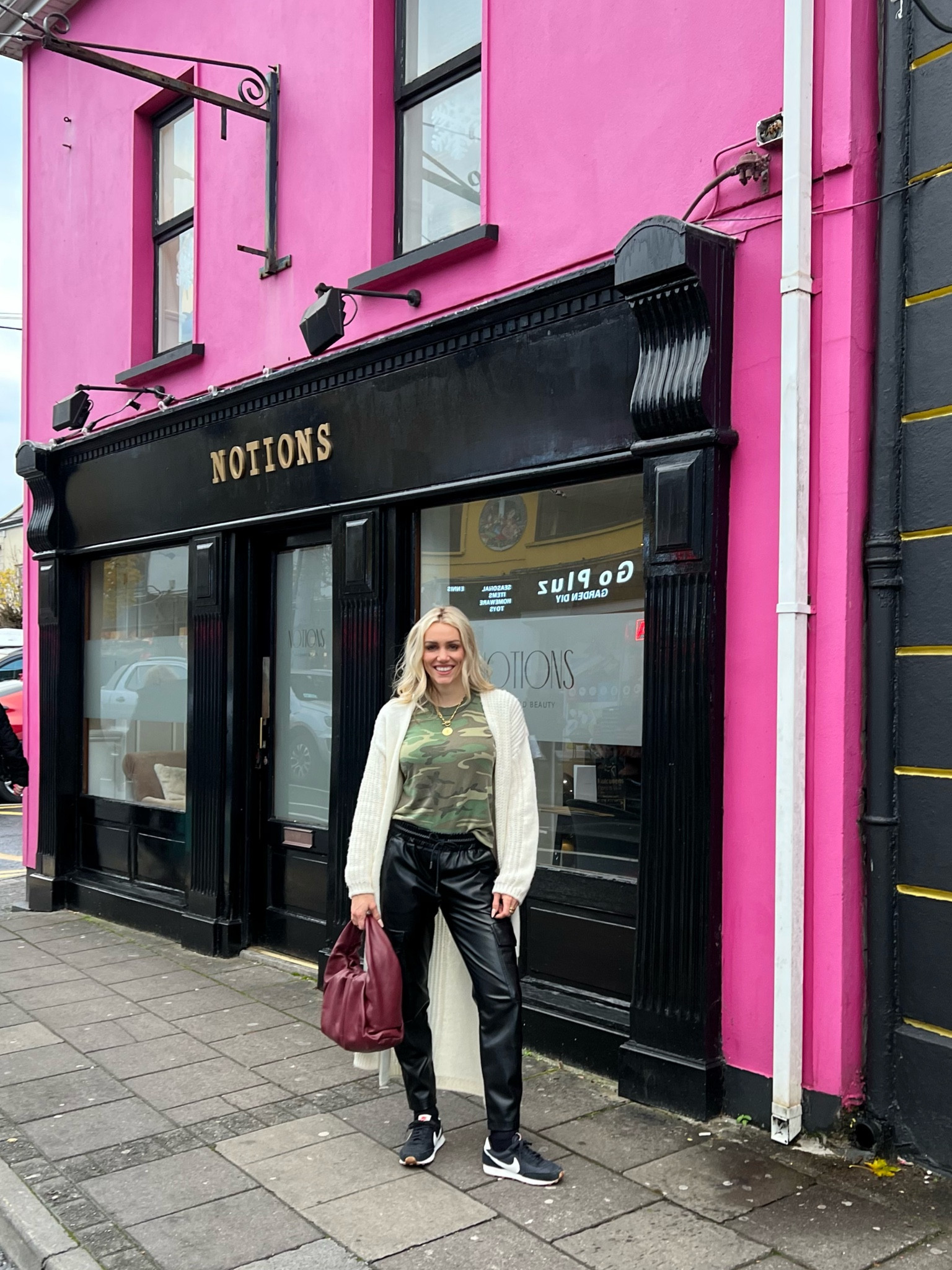 Style a long cardigan and leather cargo pants with sneakers for a cool city look. 👜

#LTKstyletip #LTKshoecrush #LTKitbag