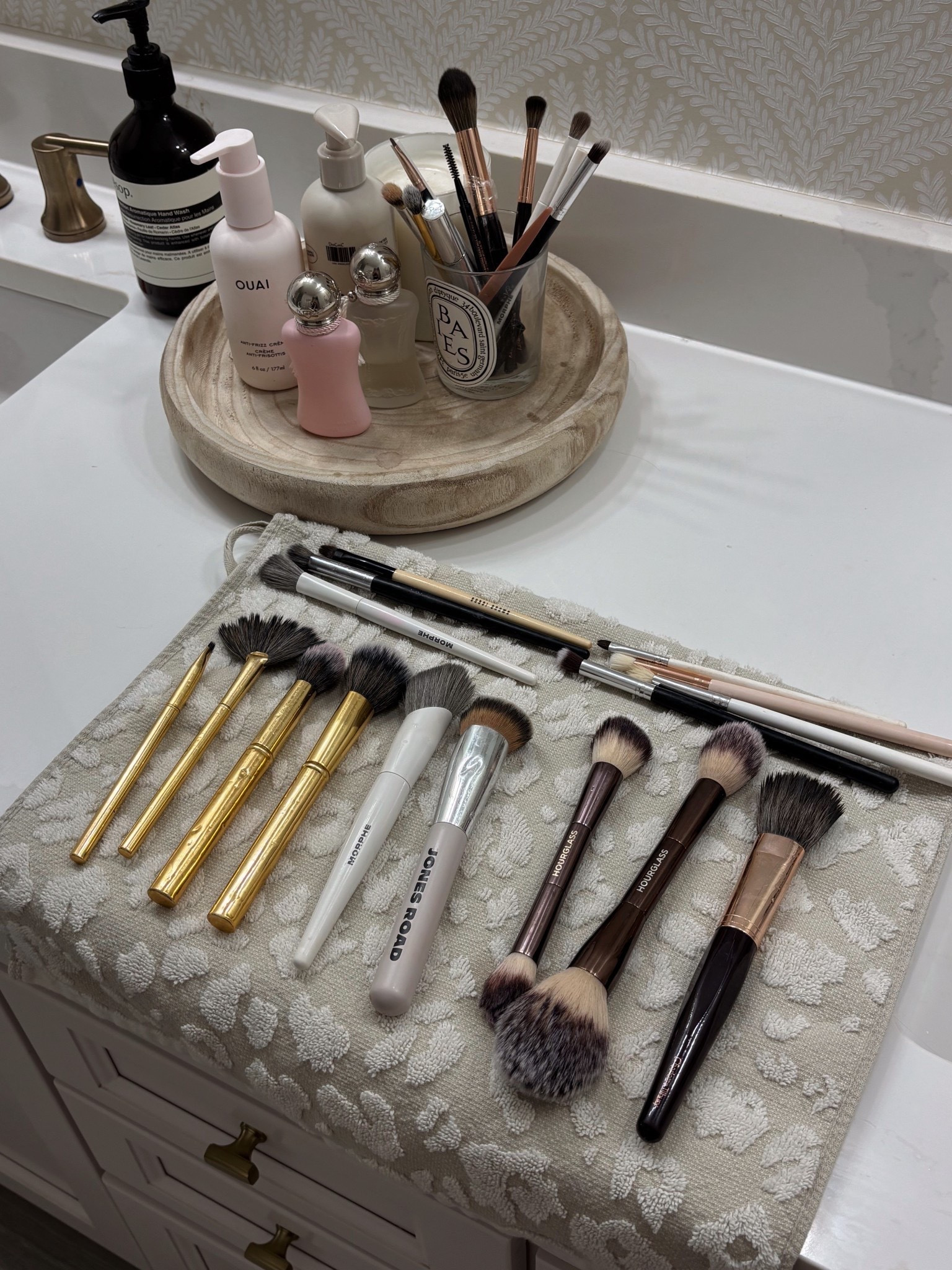 My fave makeup brush soap and brushes linked below! 




Beauty, cleaning, routine, makeup, tools, Sephora, ulta, Amazon, sidneymarieduke

#LTKBeauty #LTKselfcare