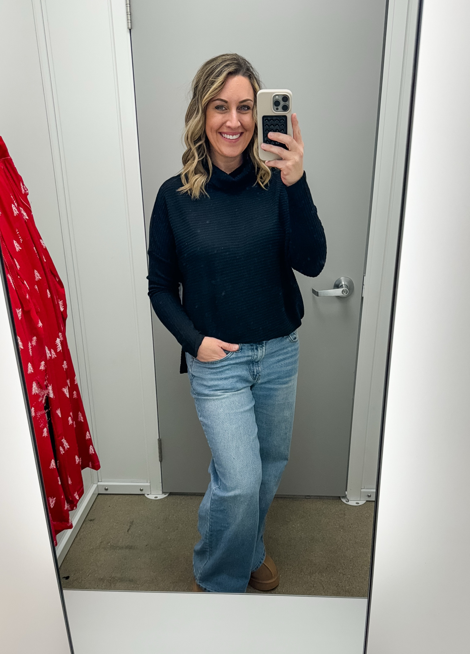Loving this black basic turtleneck long sleeve top it is so soft and comfy and would look so cute under a puffer vest or cardigan. I’m wearing a size medium. I’m 55 and 145 pounds for size reference.



#LTKSeasonal #LTKStyleTip #LTKFindsUnder50