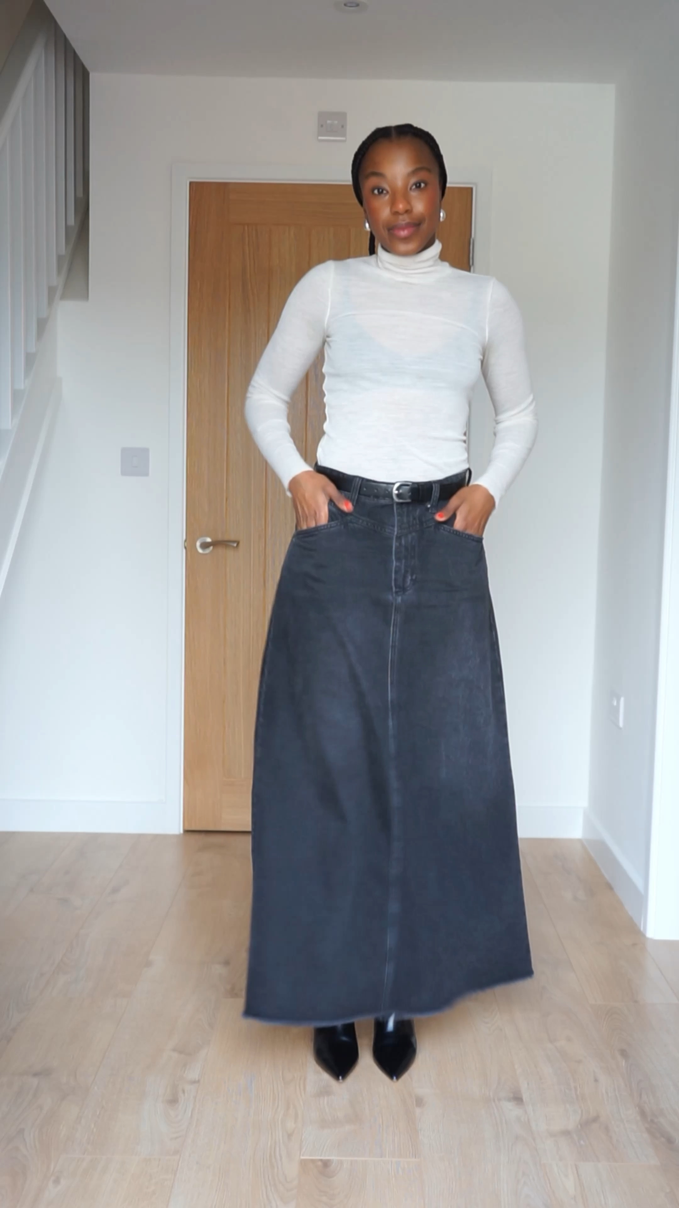 Day 9/99 weekend brunch / lunch outfit 🖤🤍 #dailyootd #lookoftheday #ootdstyle #fashion #styledaily #fitcheck #minimaloutfit #capsulewardrobe 

#LTKSeasonal #LTKeurope #LTKVideo