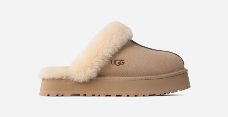 UGG® Women's Disquette Sheepskin Slippers in Sand, Size 6 | UGG (US)