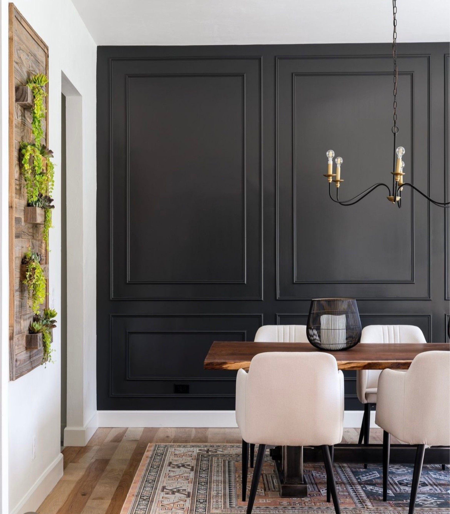 Dining room inspiration!🖤 
Designer: @micahabbanantodesigns
#timelesswithanedge
#micahandco

#LTKhome #LTKstyletip #LTKFind